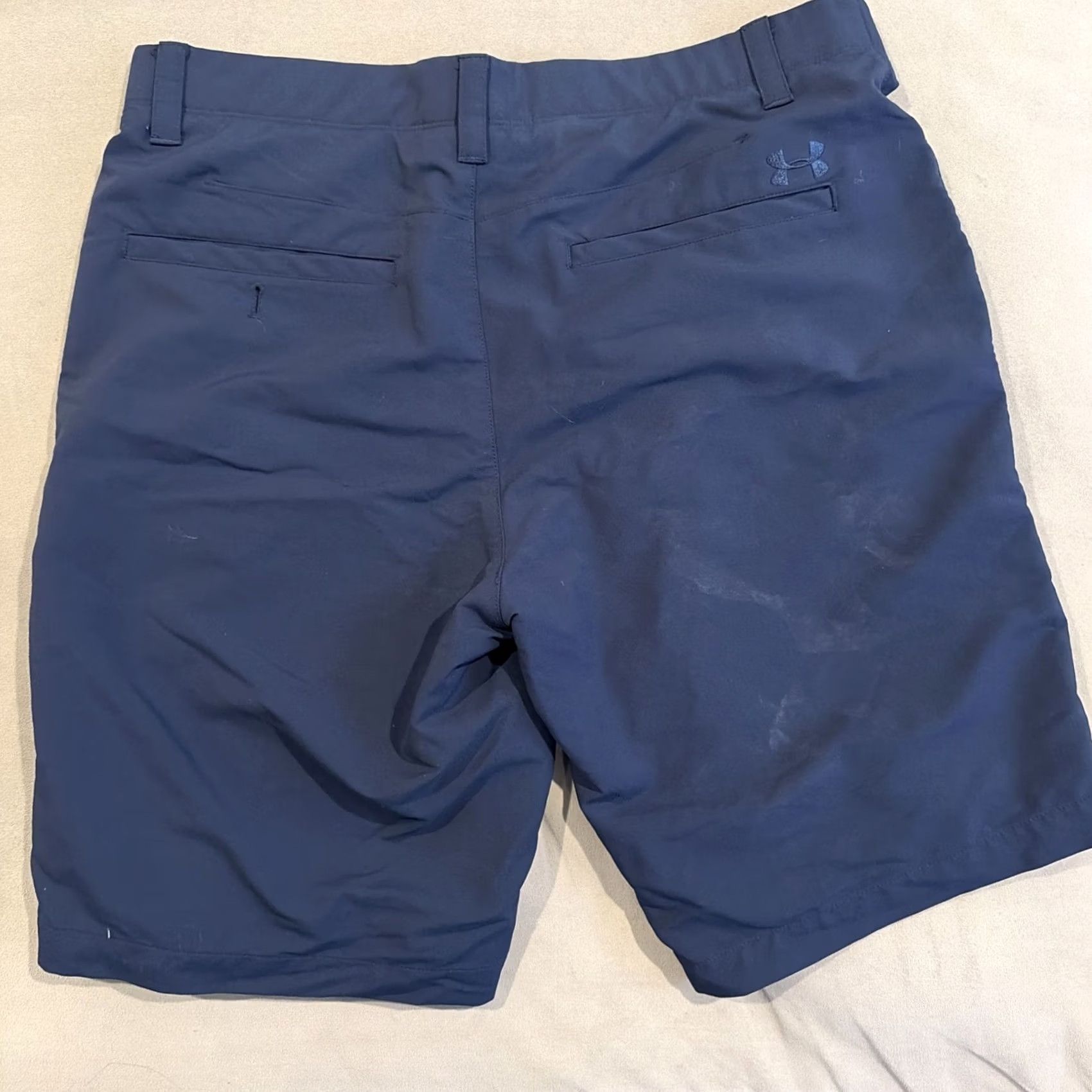 Under Armour Under Armour UCONN Embroidered Golf Shorts Bermuda Navy 34" X 10" Inseam Mens Size US 34 / EU 50 - 4 Thumbnail