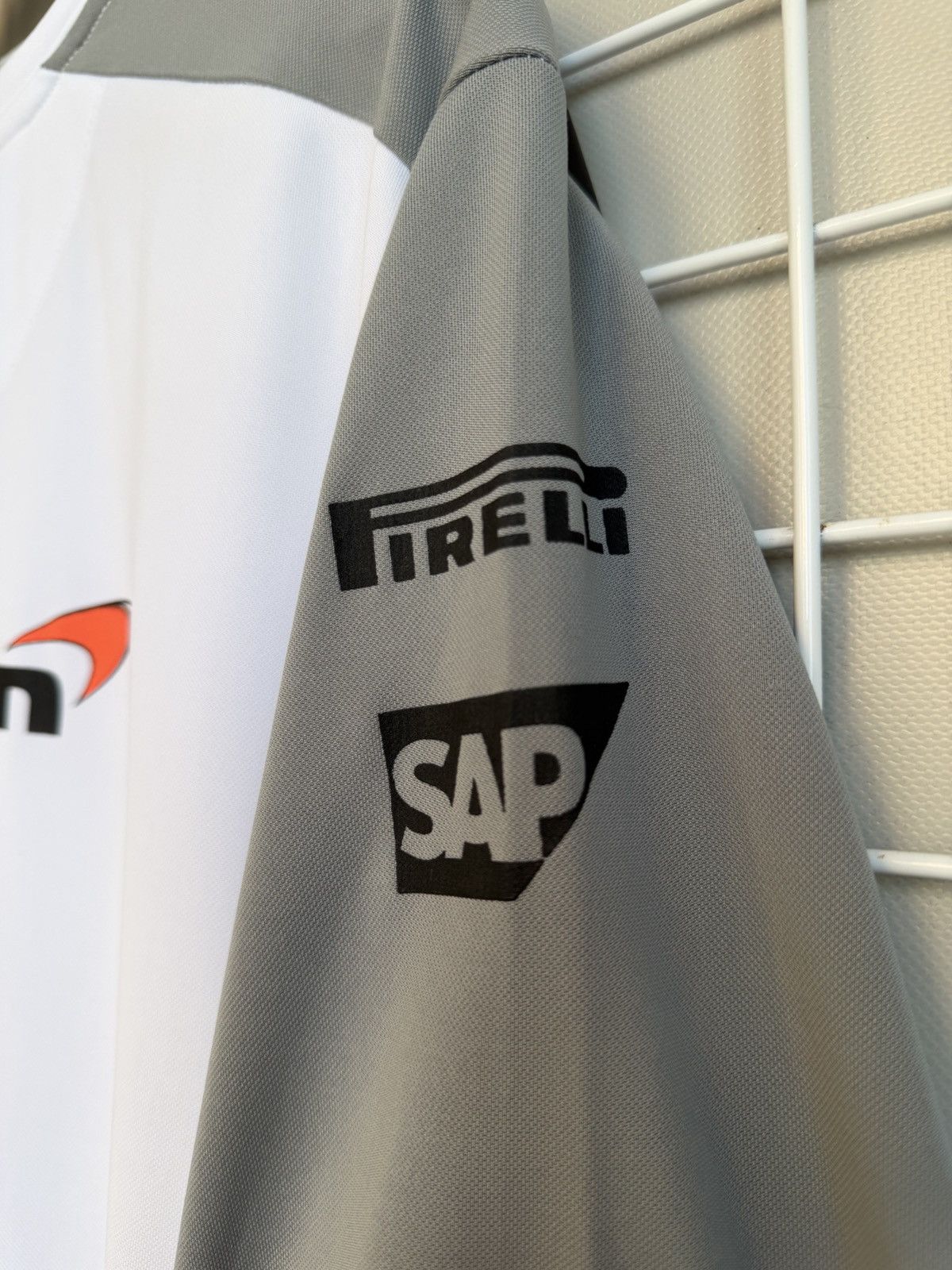 Hugo Boss McLaren Mercedes 2014 F-1 T-Shirt Mens Size XL/L Hugo Boss Size US XL / EU 56 / 4 - 11 Thumbnail