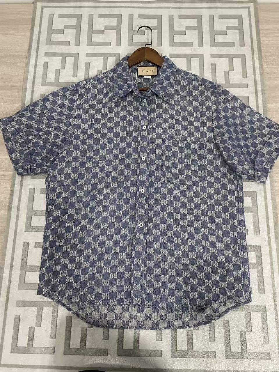 Gucci Gucci GG Monogram Linen Button Up Shirt Size 42 Size M / US 6-8 / IT 42-44 - 1 Thumbnail
