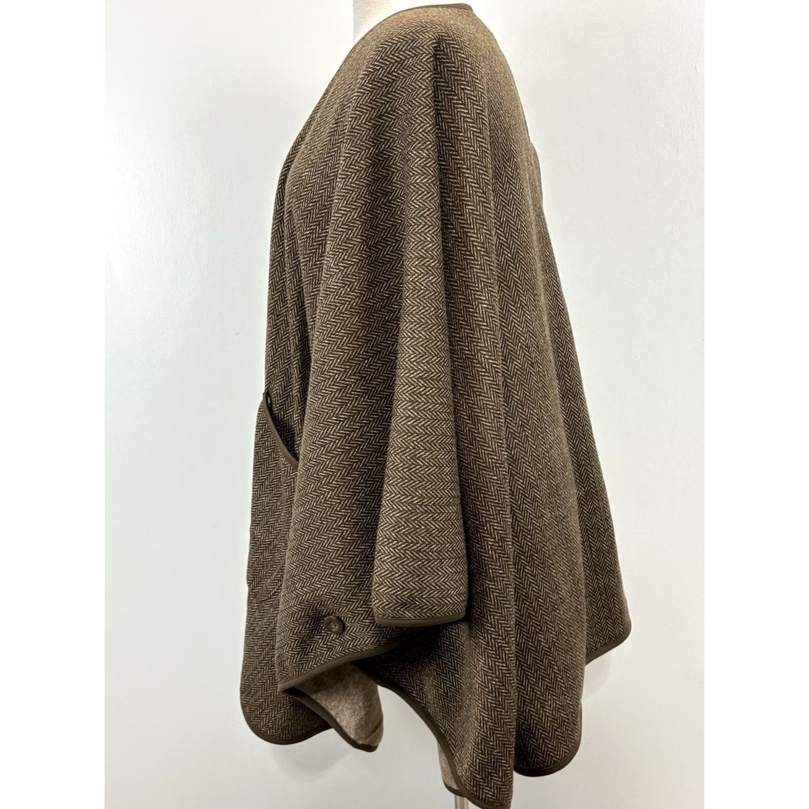 Vintage The Vermont Country Store Cape Poncho Women’s S/M Brown Herringbone Open Fleece Mid-Length Open Front Vintage: No Size S / US 4 / IT 40 - 2 Thumbnail
