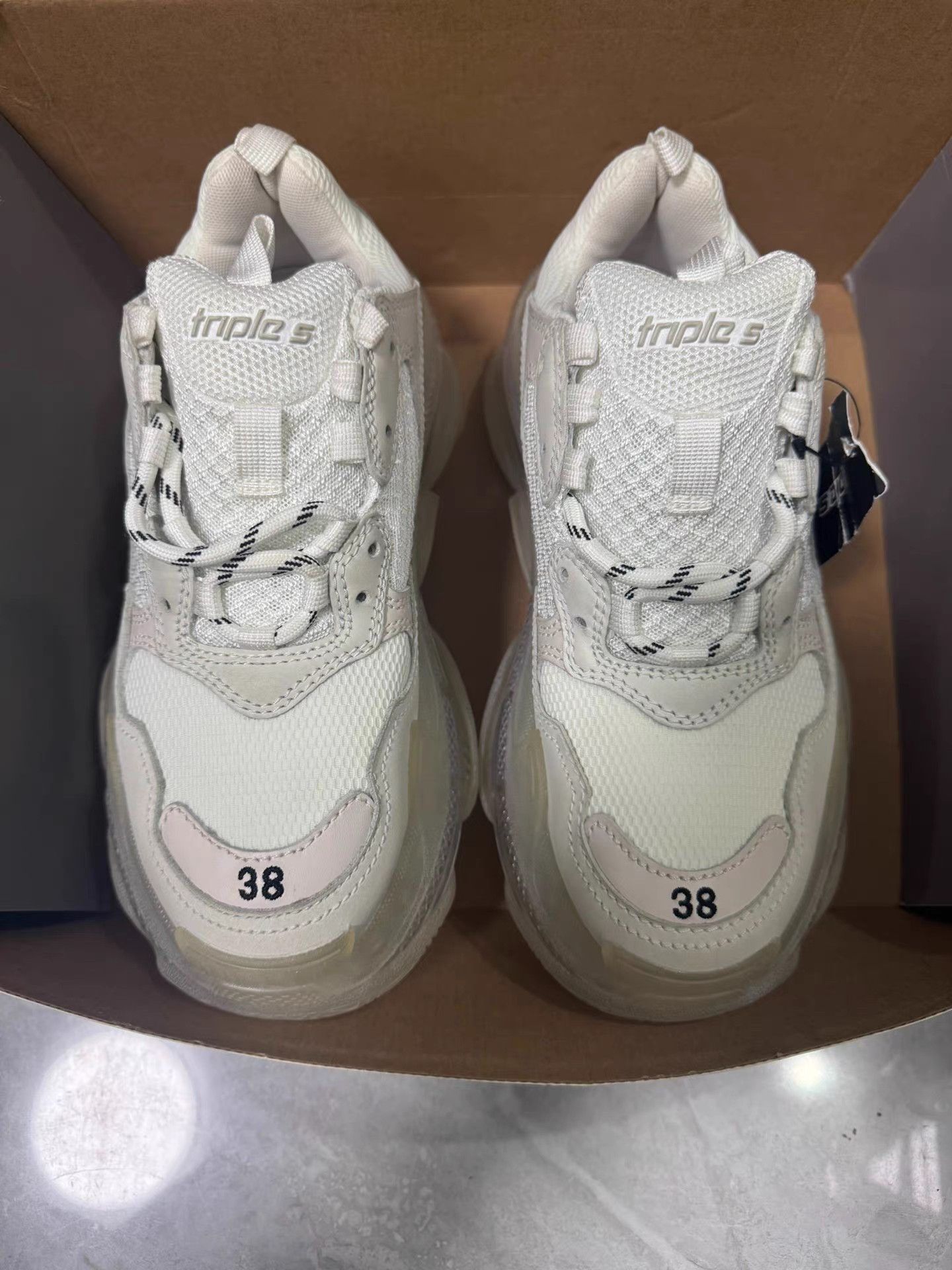 Balenciaga Balenciaga Triple S Low-Top Sneakers K13 Size US 8 / IT 38 - 1 Thumbnail