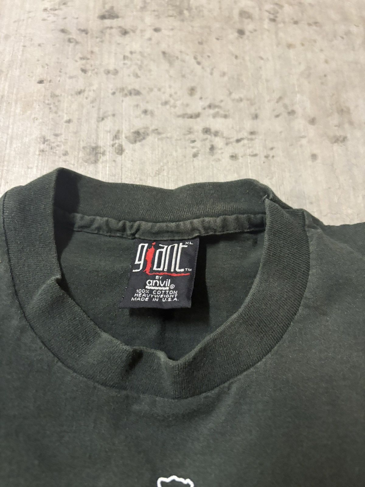 Giant × Vintage Candle box vintage tour Tshirt Size US XL / EU 56 / 4 - 5 Thumbnail