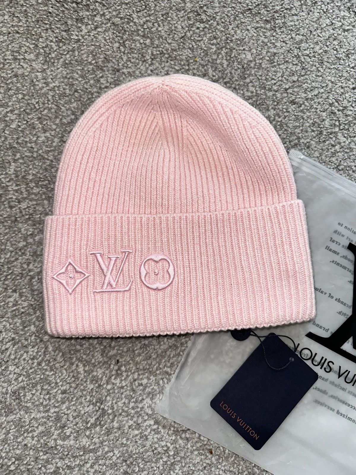 Other Rose Pink Ribbed Knit Monogram Beanie Size ONE SIZE - 7 Thumbnail