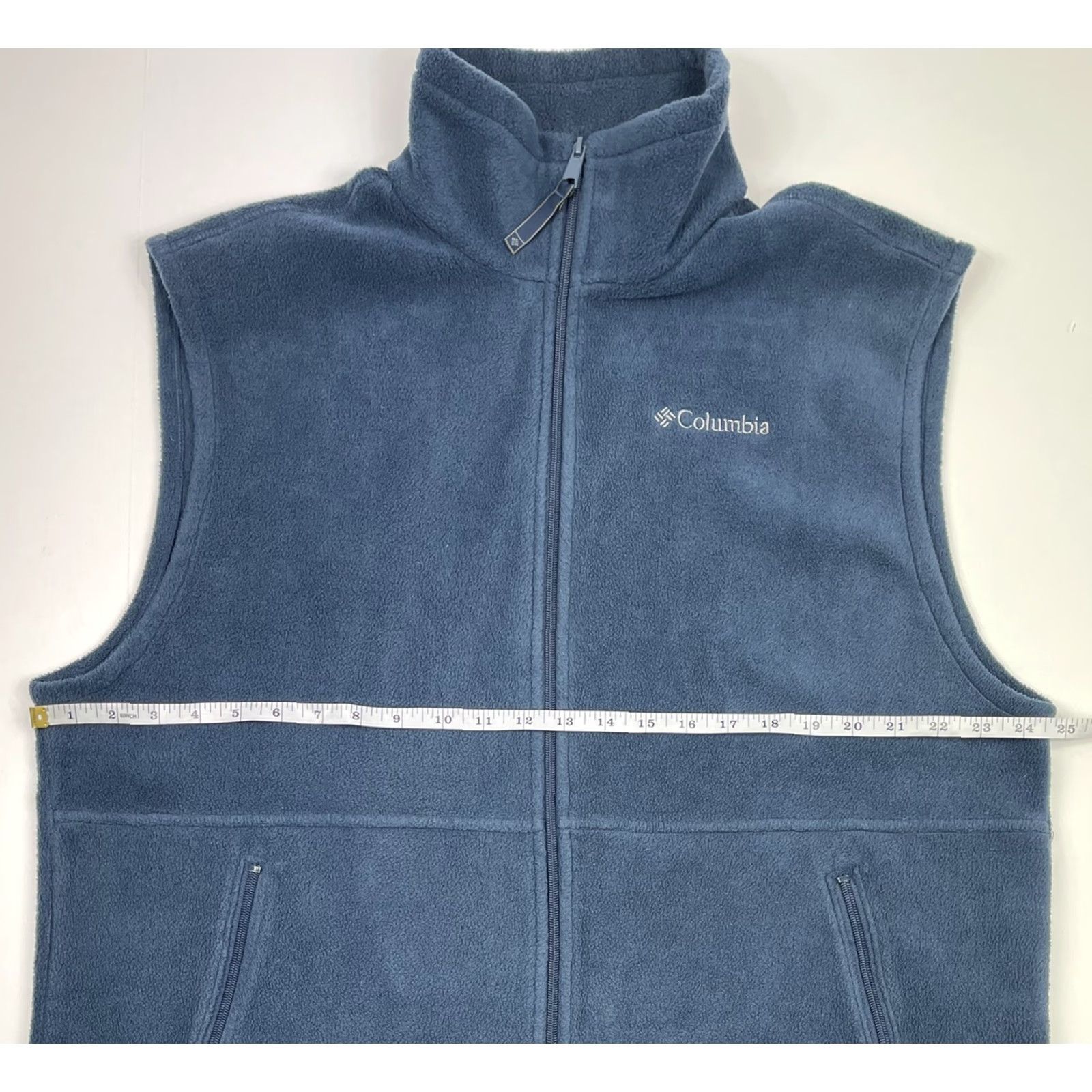 Vintage VINTAGE Columbia Vest Full Zip Up Fleece Outdoor Hiking Ski Blue Mens L Jacket Size L Zip Embroidered Logo Size US L / EU 52-54 / 3 - 4 Thumbnail