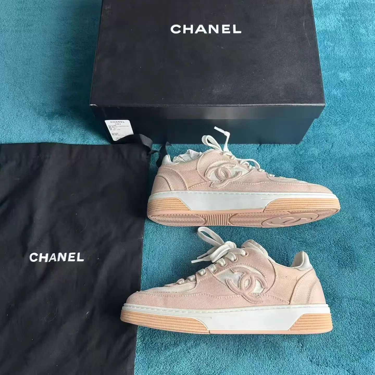 Chanel Chanel 24C Pink CC Low-Top Sneakers 37 Size US 6.5 / IT 36.5 - 3 Thumbnail