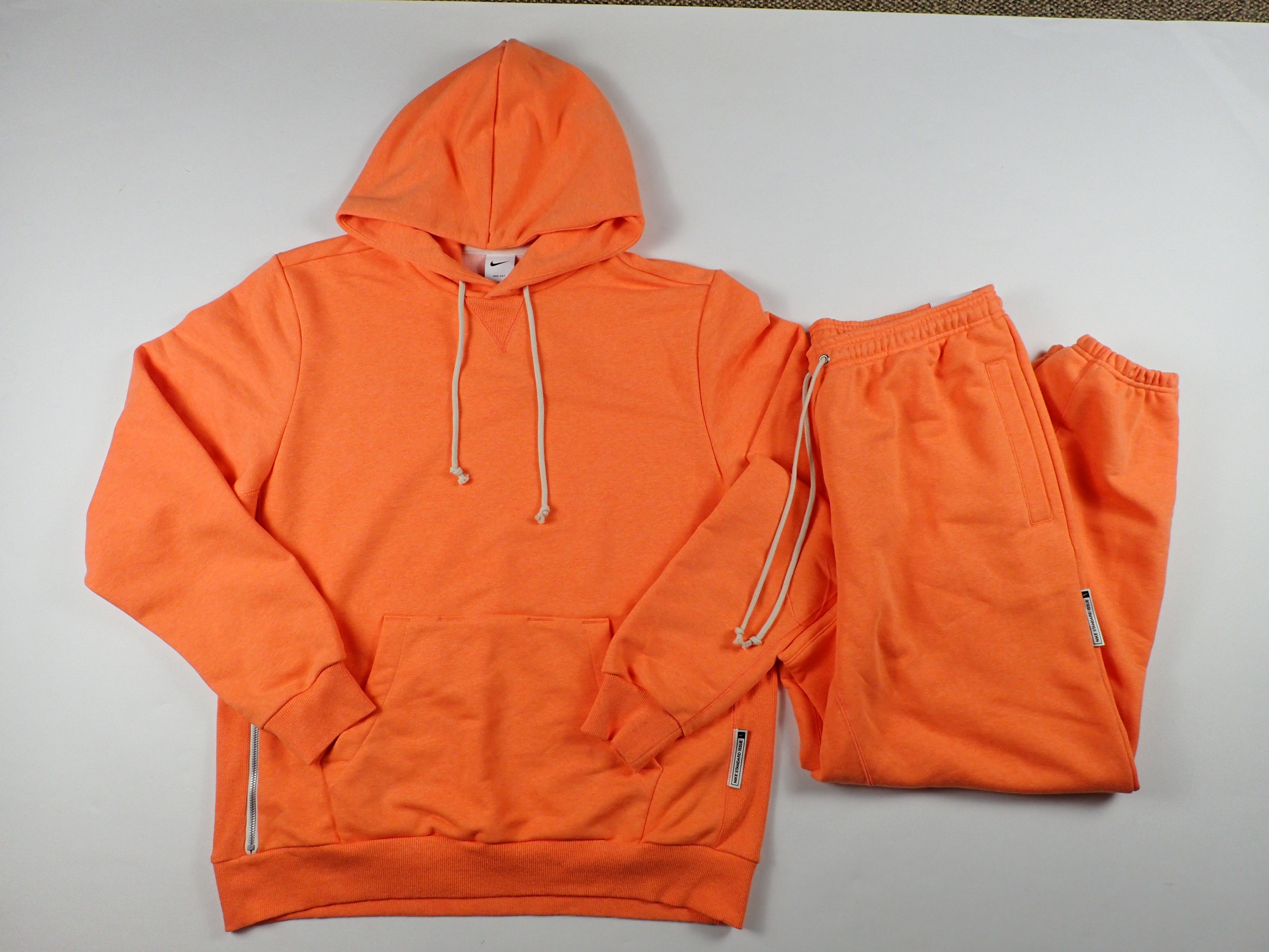 Nike Nike Standard Issue Men's Dri-FIT Basketball Tracksuit Size US L / EU 52-54 / 3 - 9 Thumbnail