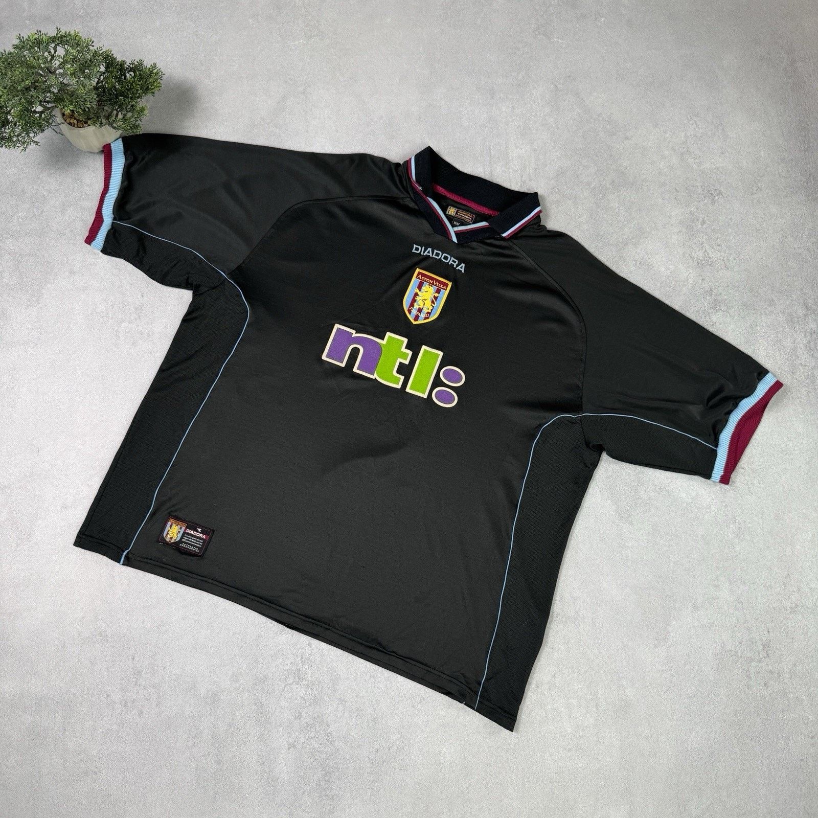 Diadora × Vintage Rare! Vintage Diadora Aston Villa Football Tee
