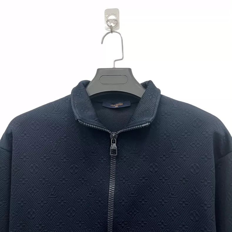 Louis Vuitton Louis Vuitton Deep Blue Embossed Full Logo Jacket Size US XS / EU 42 / 0 - 4 Thumbnail