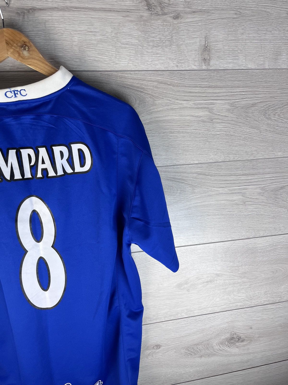 Other Men’s soccer jersey Fc Chelsea #8 Lampard Samsung size L Size US L / EU 52-54 / 3 - 9 Thumbnail