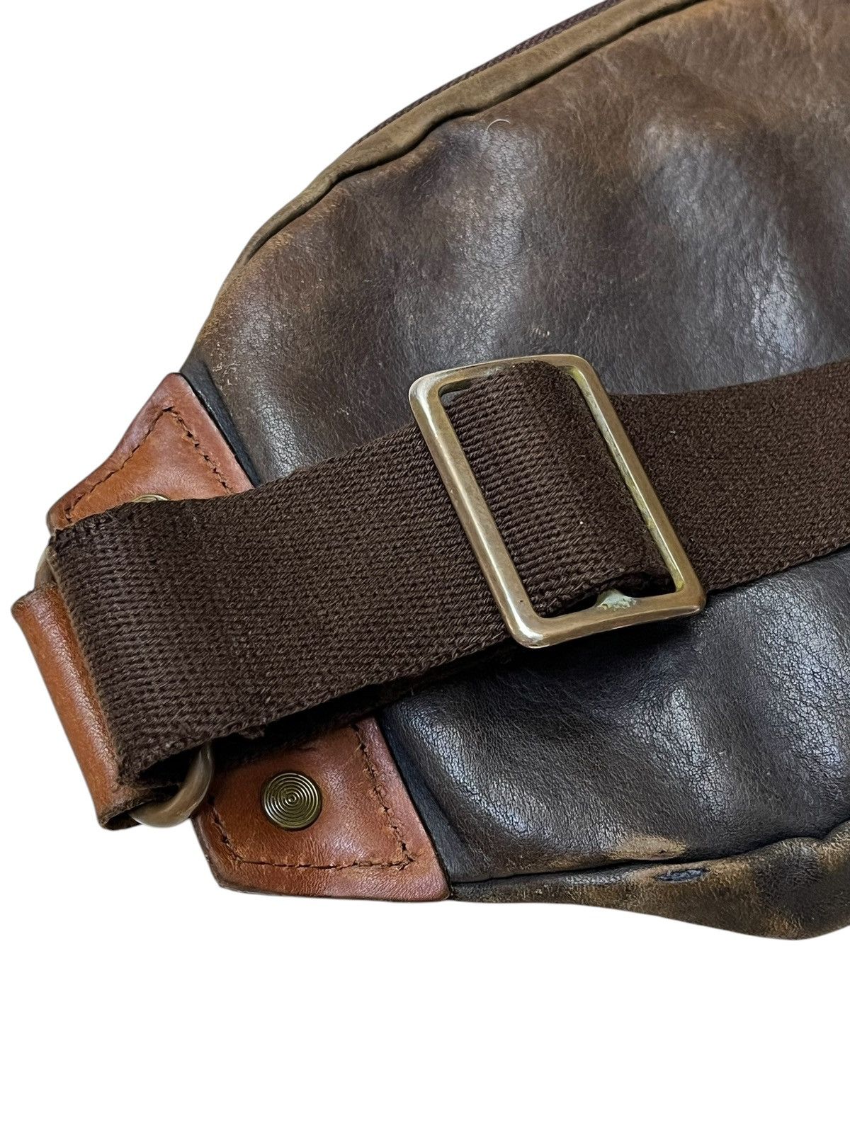 Genuine Leather VINTAGE CREED JAPAN PATINA LEATHER CHEST BAG Size ONE SIZE - 8 Thumbnail