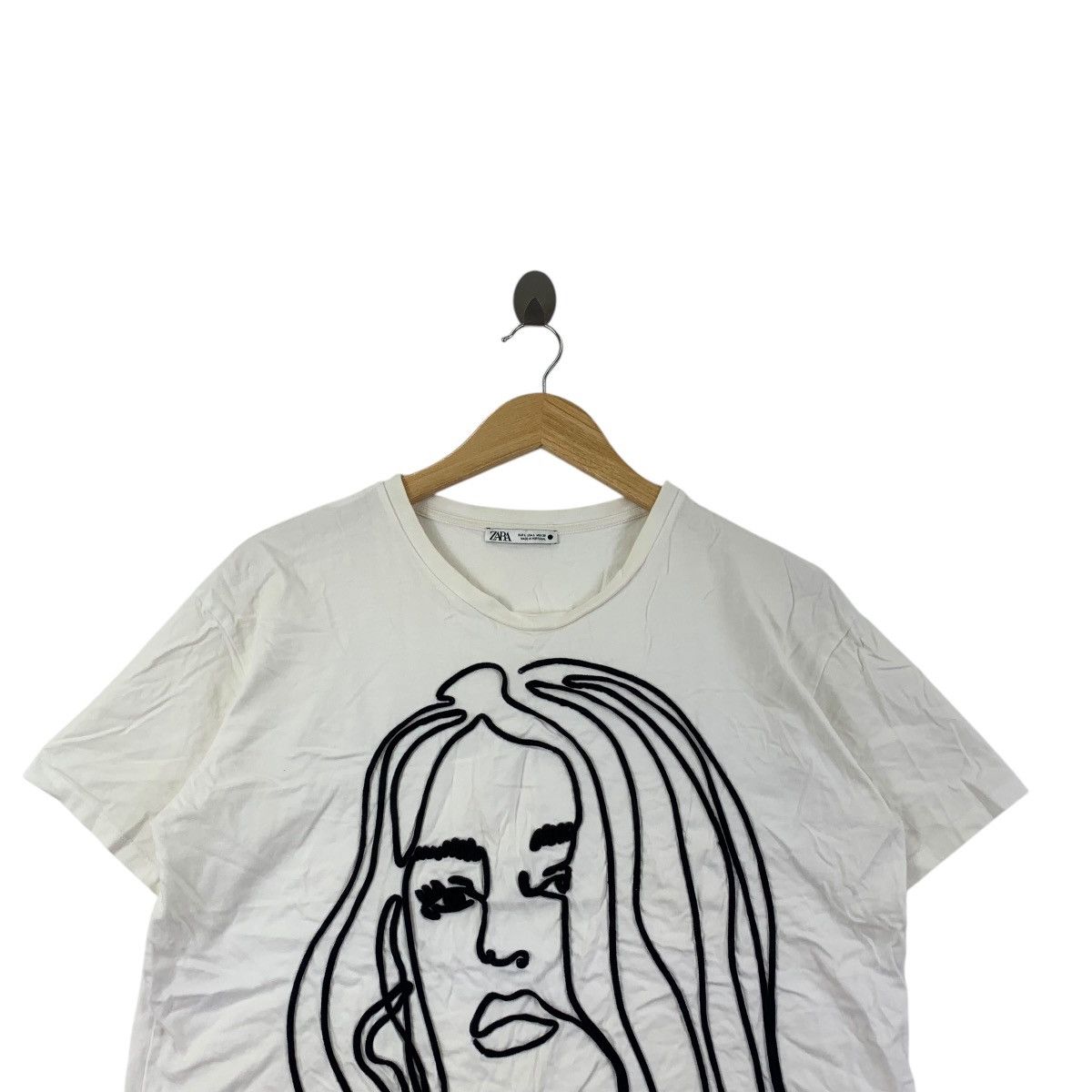 Zara ZARA PORTUGAL Girl Face Illustration Embossed Logo Tee Size L / US 10 / IT 46 - 2 Thumbnail