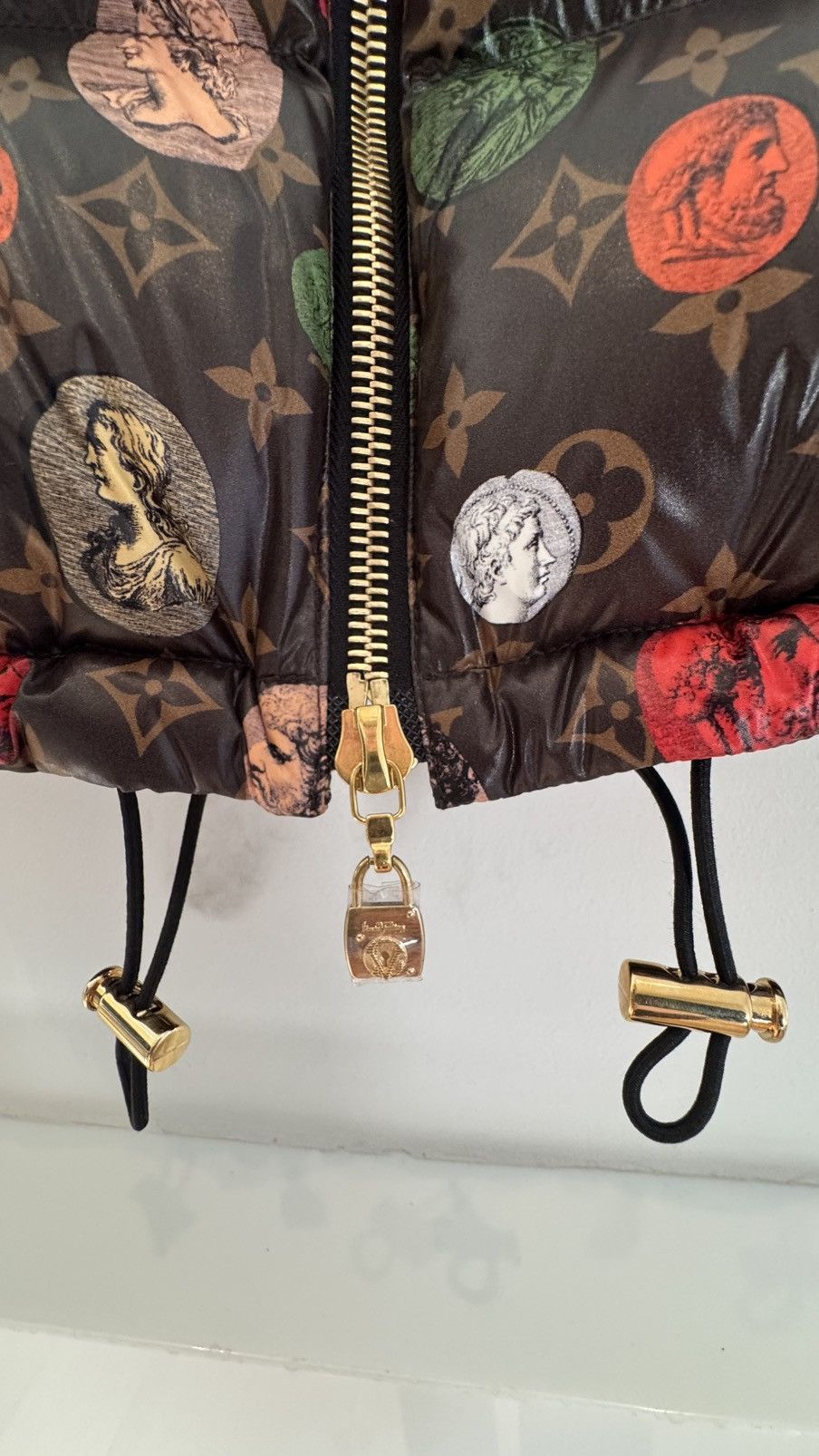 Louis Vuitton Louis Vuitton x Fornasetti Down Puffer Jacket Size XS / US 0-2 / IT 36-38 - 7 Thumbnail