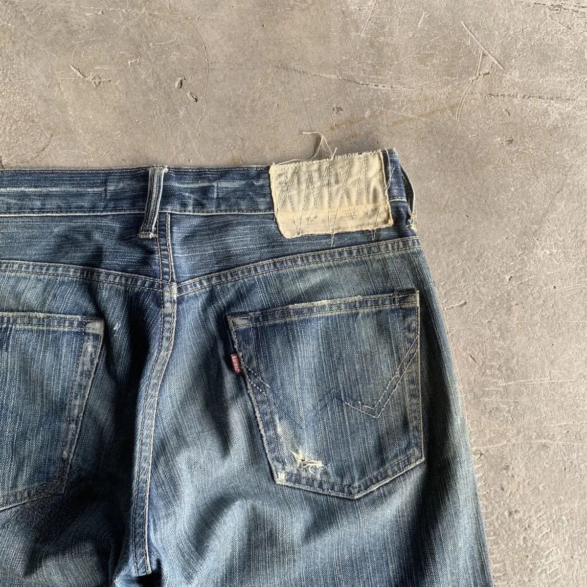Vintage 🔥THRASHED! FLARE/BOOTCUT VTG EDWIN 401XX Jeans Denim Pants Size US 32 / EU 48 - 14 Thumbnail