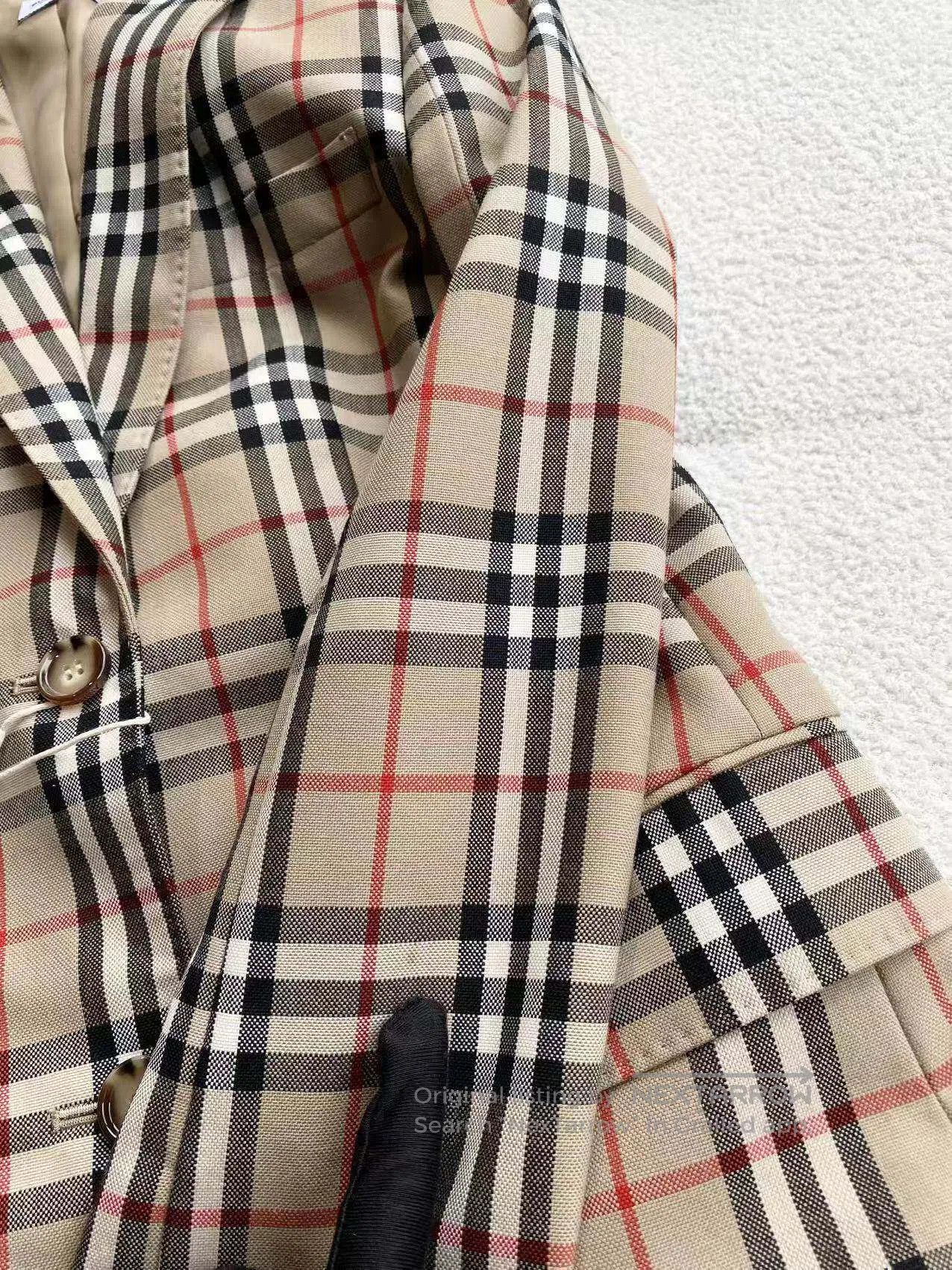 Burberry Burberry Classic plaid blazer| Size XXS / US 00 / IT 34 - 7 Thumbnail