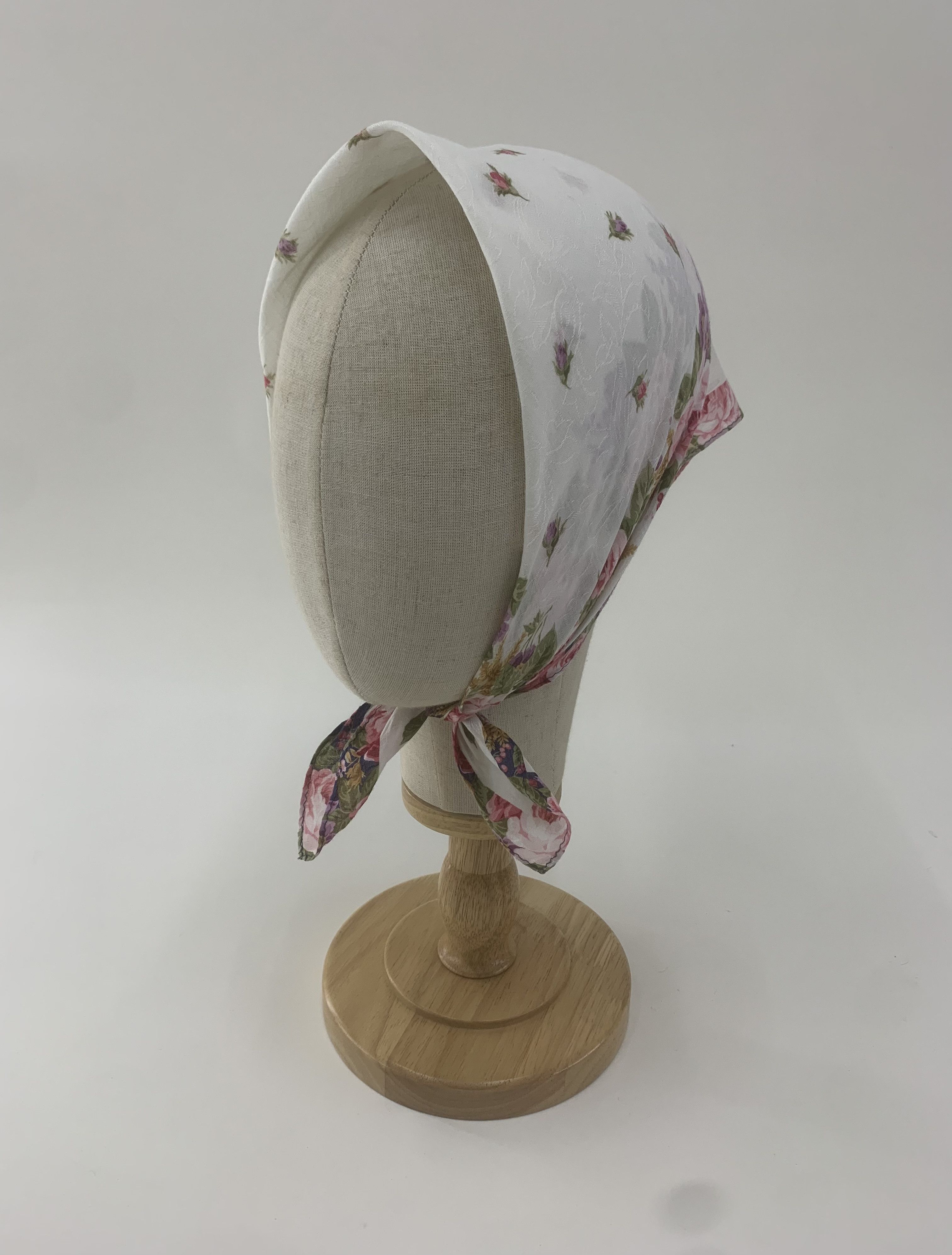 Yves Saint Laurent Yves Saint Lauren Handkerchief Bandana Neckerchief Square Size ONE SIZE - 1 Thumbnail