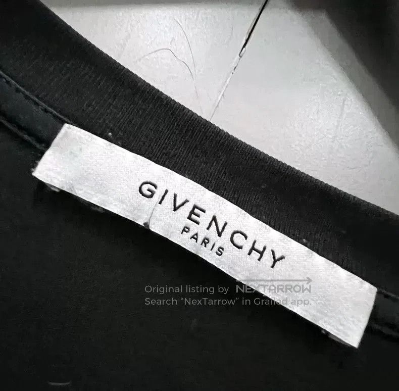 Givenchy Givenchy Black Color Thread Embroidery Logo Short Sleeve Size US XL / EU 56 / 4 - 2 Thumbnail