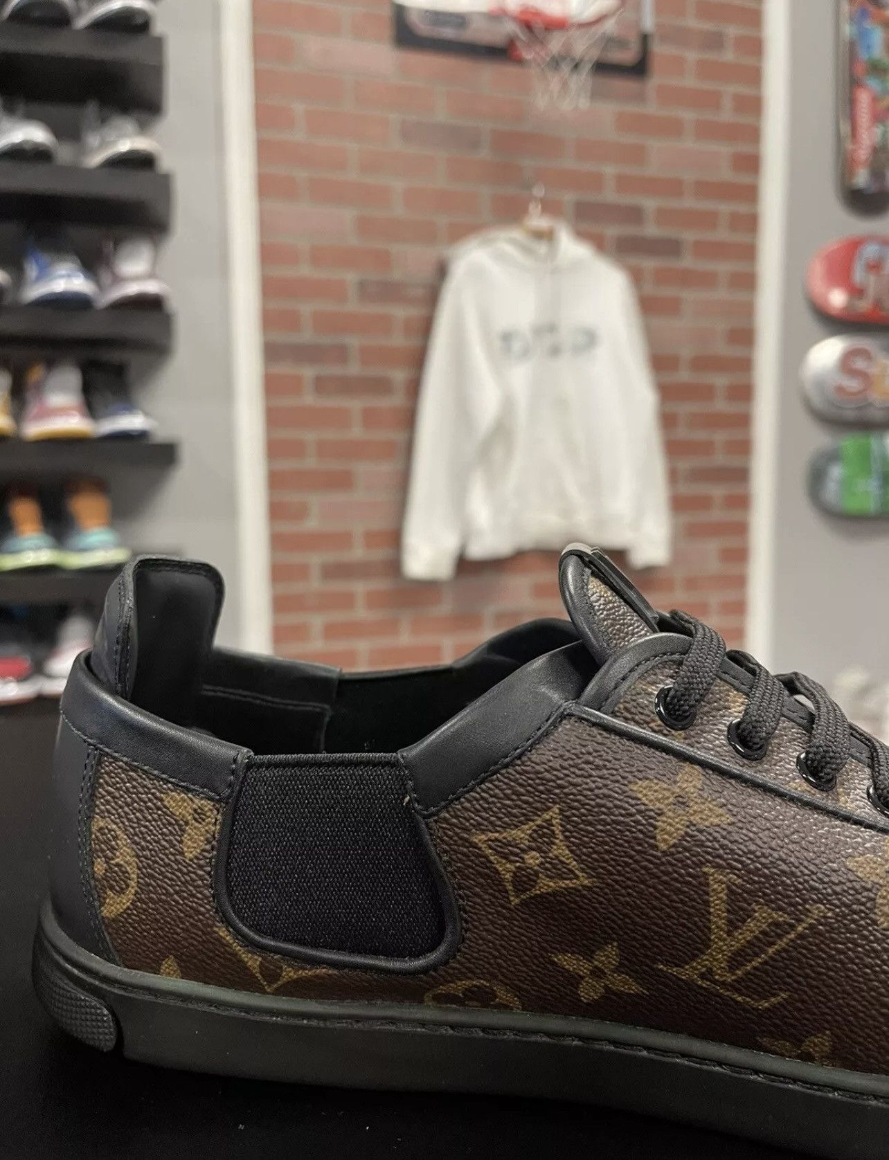 Louis Vuitton Size 10.5US/9.5LV - Louis Vuitton Brown Monogram Canvas Size US 10.5 / EU 43-44 - 7 Thumbnail