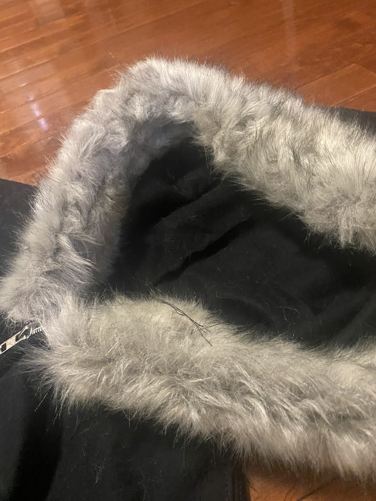 Designer × Japanese Brand × Vintage Grey Faux Fur Hoodie Size US M / EU 48-50 / 2 - 2 Thumbnail