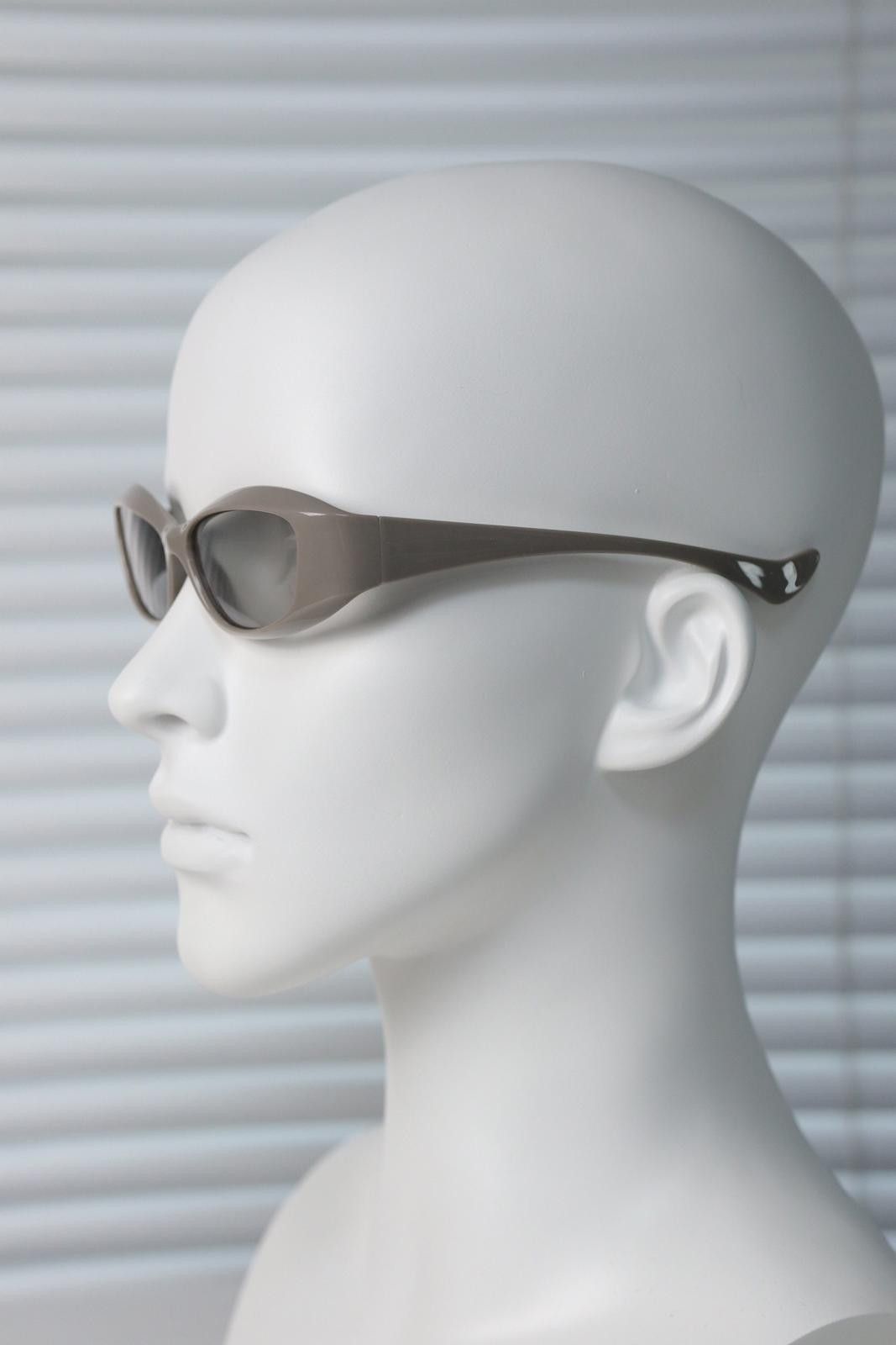 Japanese Brand Rare Vtg Y2k Avant Garde Round Sunglasses Grey Unisex OS Size ONE SIZE - 6 Thumbnail