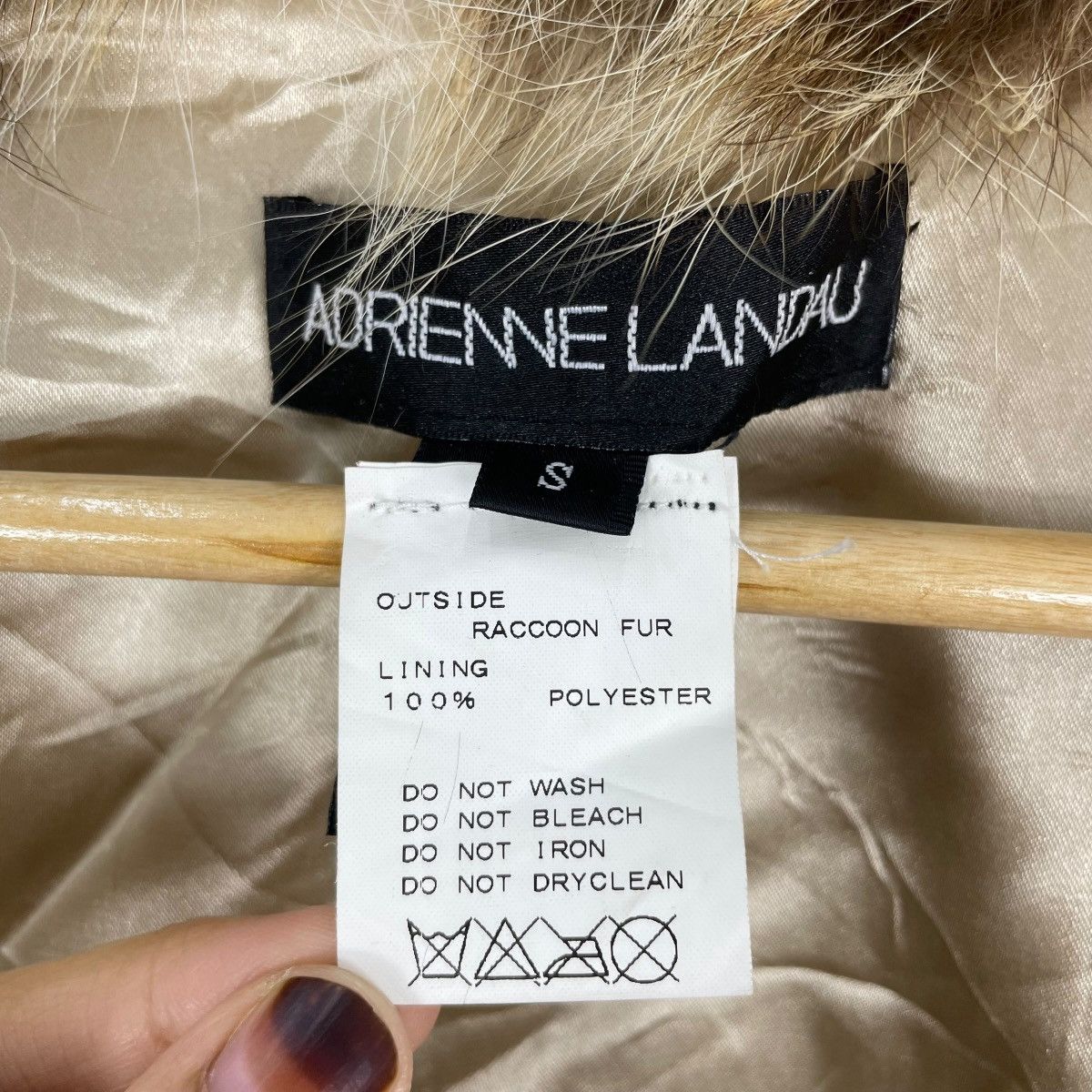 Vintage Vintage Adrienne Landau Raccoon Fur Sleeveless Vest Coat Size S / US 4 / IT 40 - 6 Thumbnail