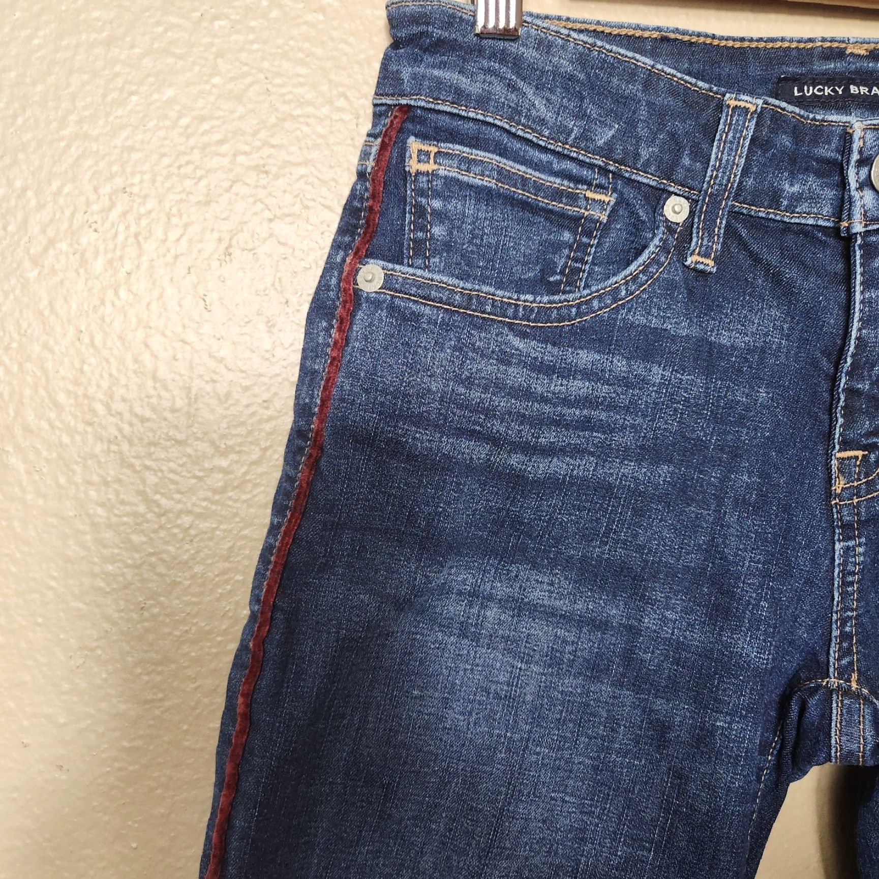 Lucky Brand Lucky Brand Jeans Wmns Low Rise Skinny Ankle Dark Denim w/Velvet Outseam Piping 2/26 Bohemian Womens Jeans Streetwear Size 26" / US 2 / IT 38 - 4 Thumbnail