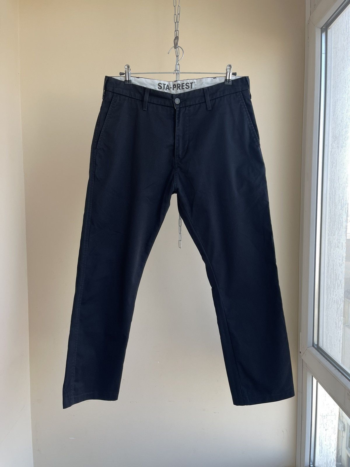 Levi's 307 Sta-Prest Straight Regular Fit Cropped Chino Pants 2000s Size US 32 / EU 48 - 1 Thumbnail