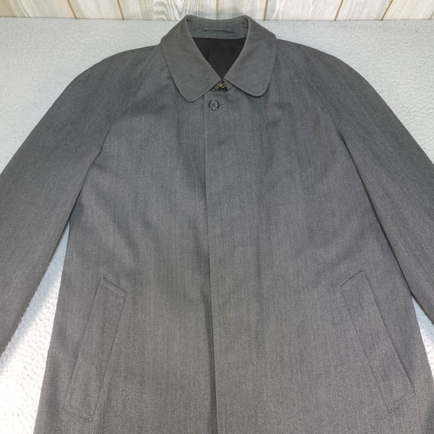 Hart Schaffner Marx VINTAGE Hart Schaffner Marx Overcoat Mens 40R Gray Wool Herringbone Size US XXS / EU 40 - 4 Thumbnail
