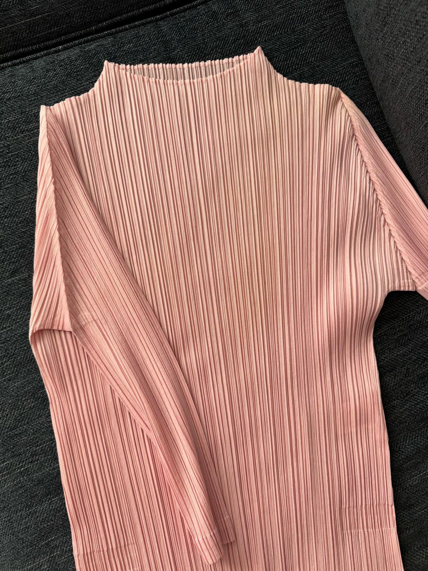 Issey Miyake issey miyake Pink pleated long sleeved shirt Size US M / EU 48-50 / 2 - 1 Thumbnail