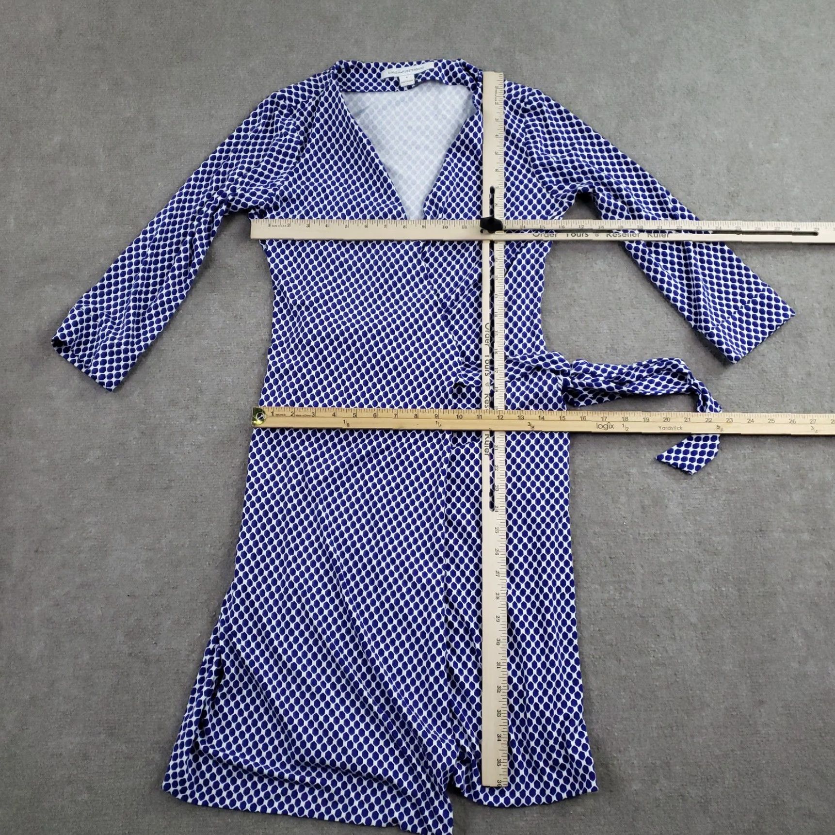 Diane von Furstenberg Diane von Furstenberg Dress Womens 6 Blue Geometric Wrap Midi 3/4 Sleeve V-Neck Belted Tie Size M / US 6-8 / IT 42-44 - 2 Thumbnail
