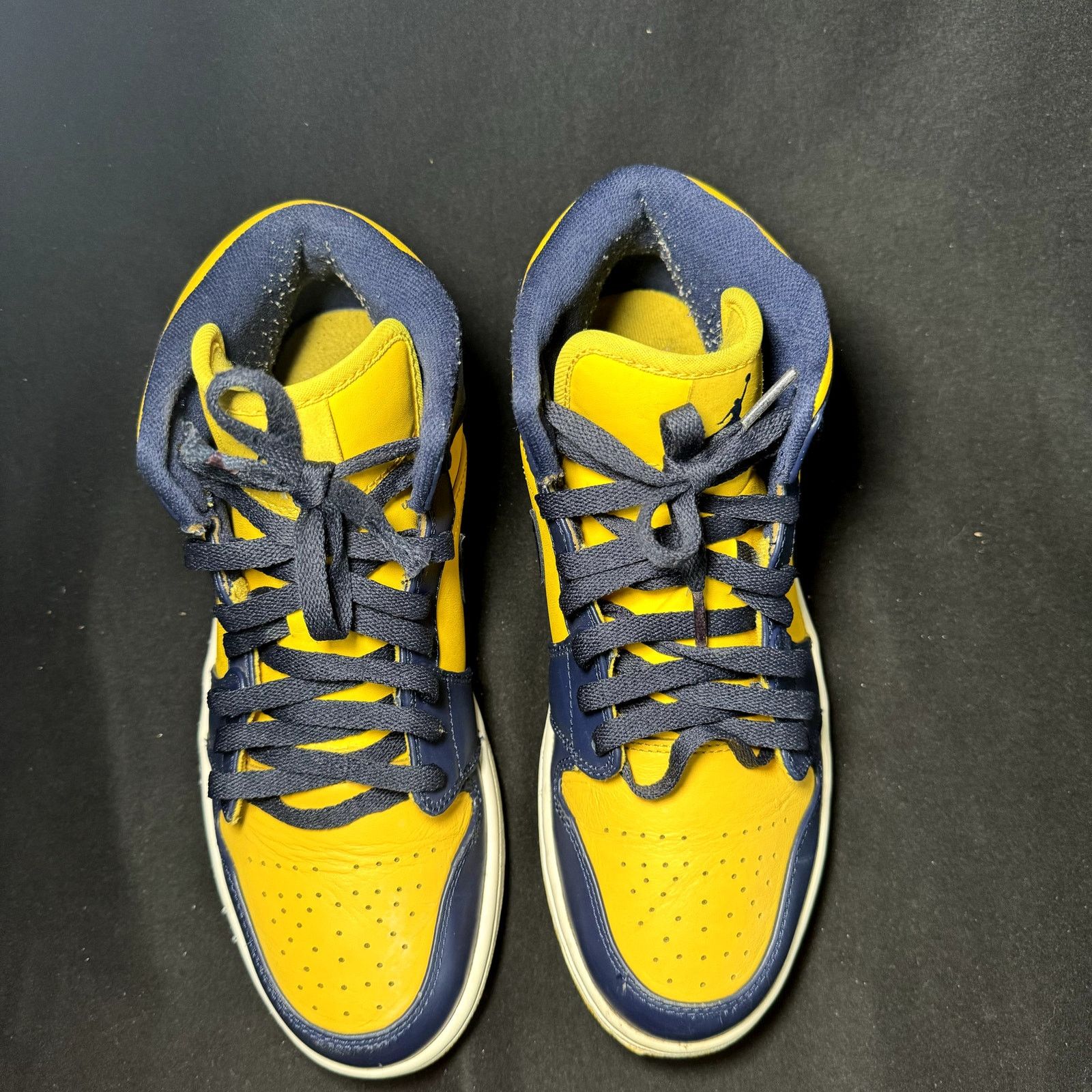 Jordan Brand × Nike Size 8 - Nike Air Jordan 1 Mid Michigan Men's Shoes Size US 8 / EU 41 - 4 Thumbnail