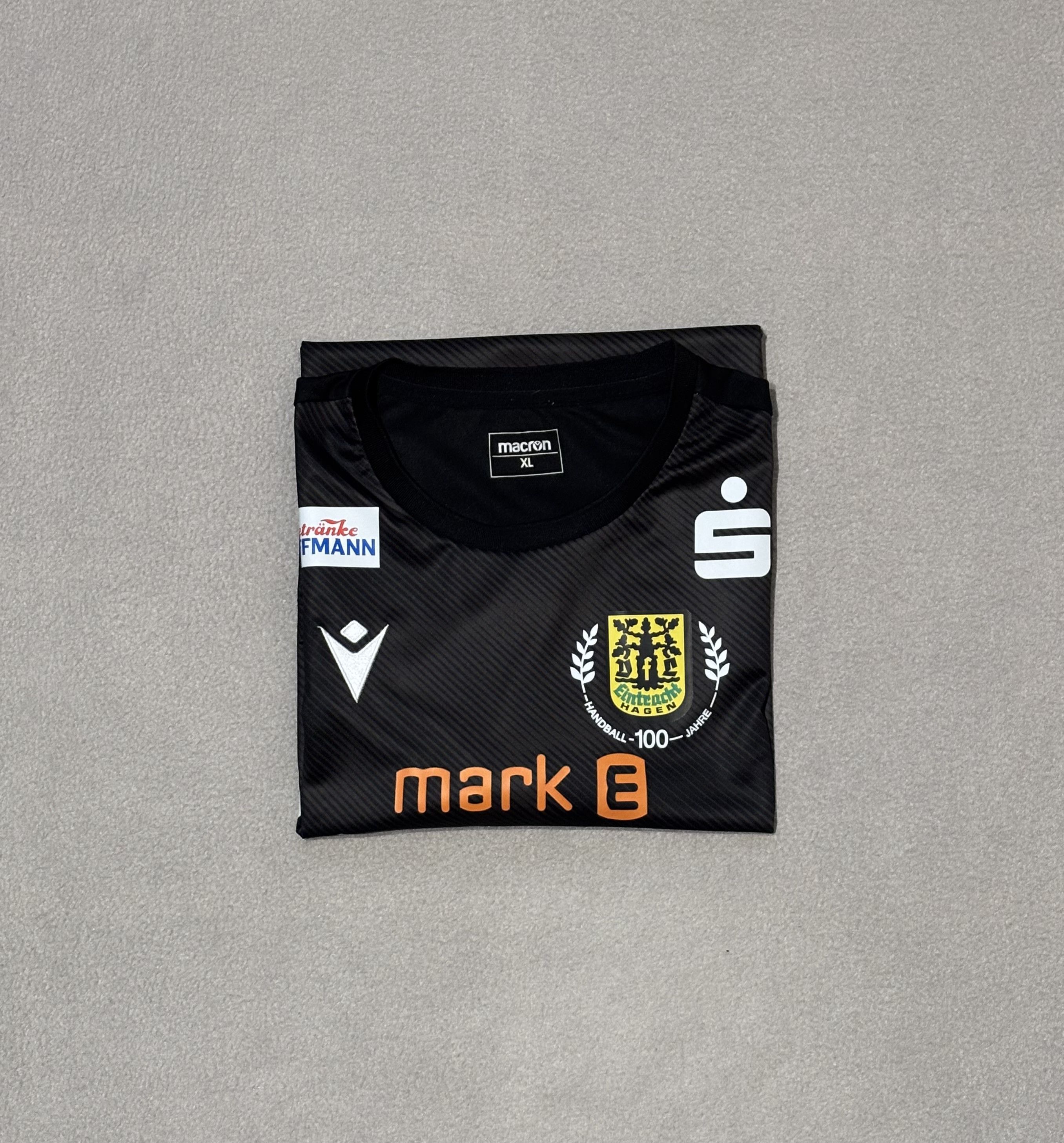 Macron VfL Eintracht Hagen 2021/2022 Toromanović #43 Macron Size US XL / EU 56 / 4 - 19 Thumbnail