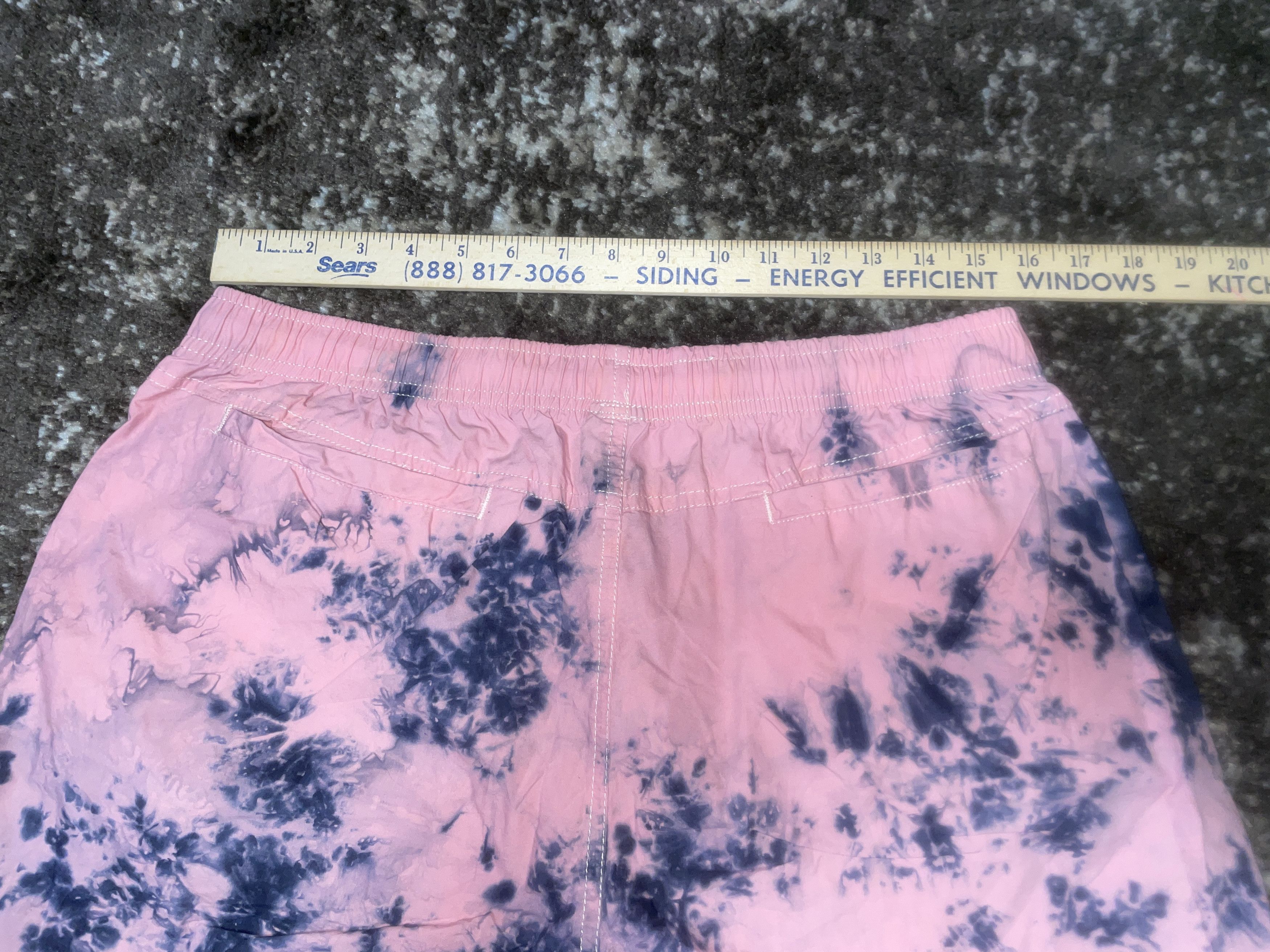 Band Tees 🔥TAKING OFFERS🔥 Vampire Weekend Father of The Bride Shorts Size US 34 / EU 50 - 5 Thumbnail