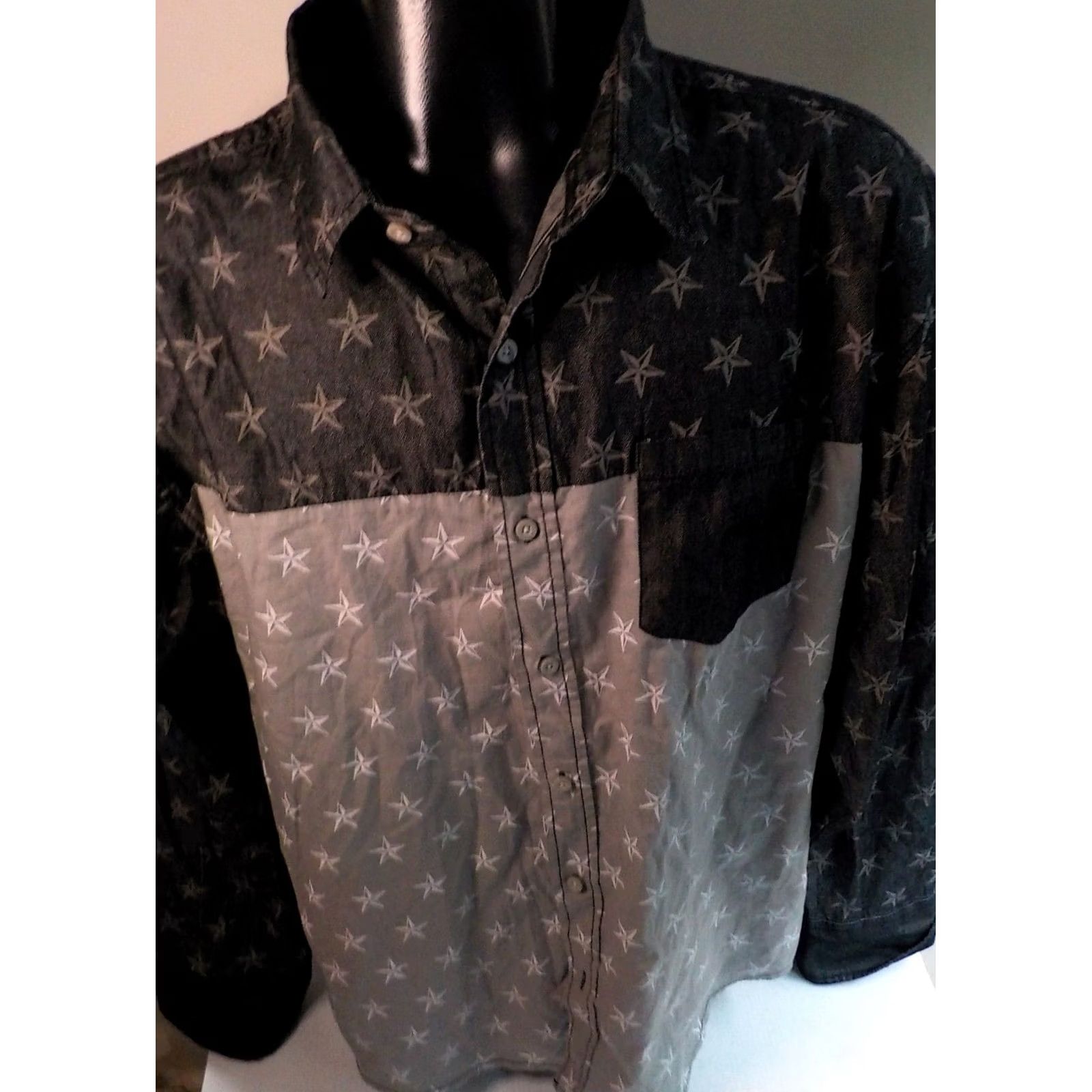 Vintage Ditch Plains NY LS Button Front Star Patterned Shirt Gray/Black/White XL NWT Mens Button-Up Shirt Size US XL / EU 56 / 4 - 2 Thumbnail