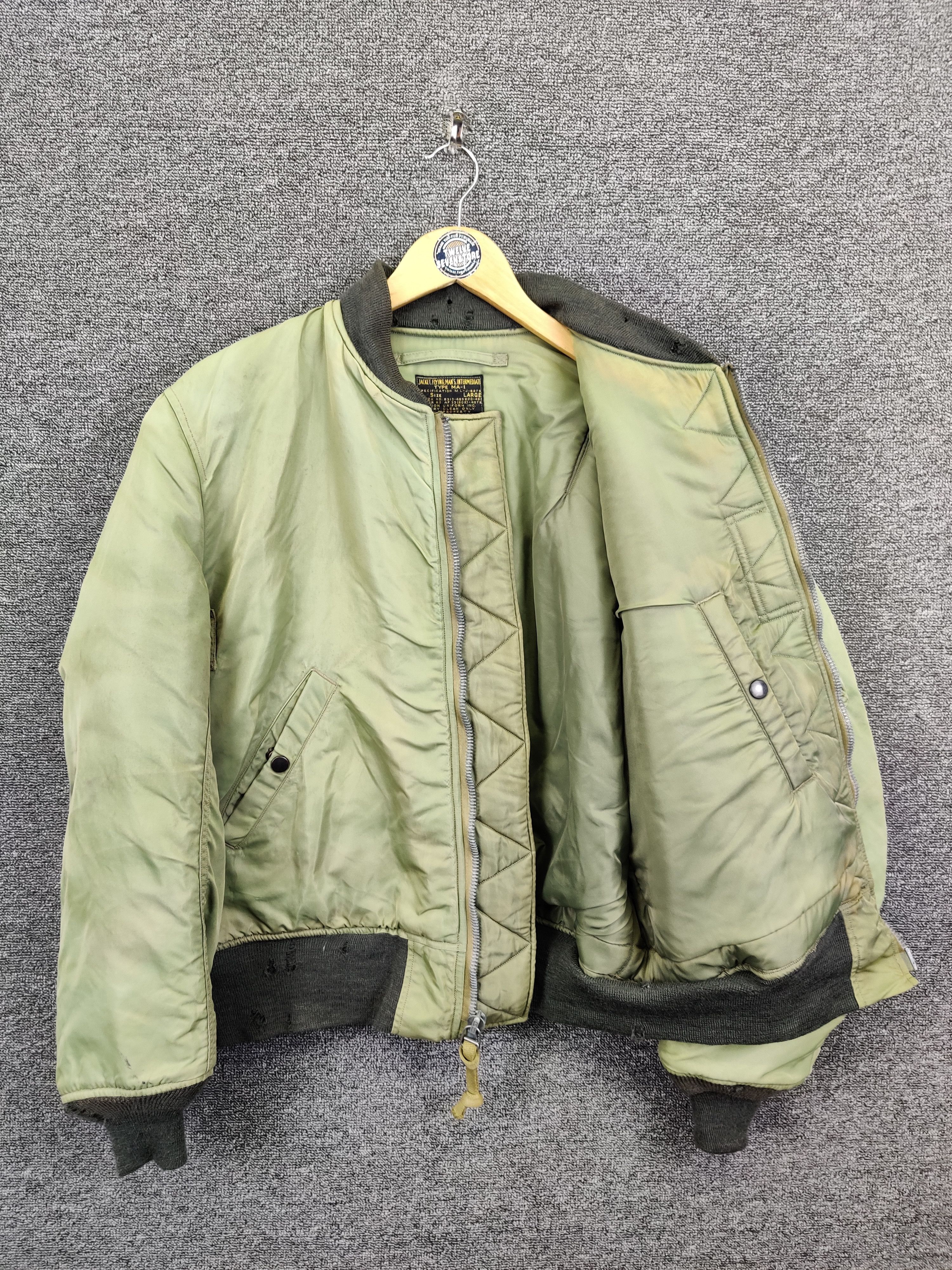 Buzz Rickson's Vintage Buzz Rickson's Distressed Ma-1 Flight Jacket Size US L / EU 52-54 / 3 - 7 Thumbnail
