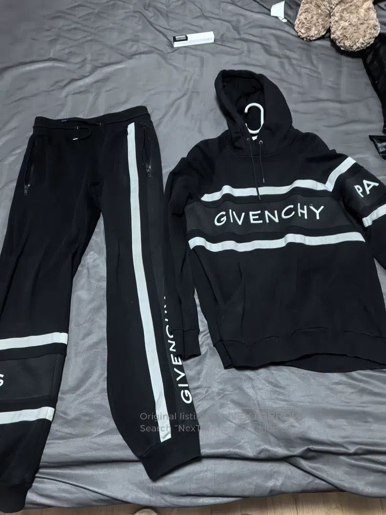 Givenchy Givenchy Classic Letter Embroidered Sweatshirt and Sweatpa Size US M / EU 48-50 / 2 - 1 Thumbnail