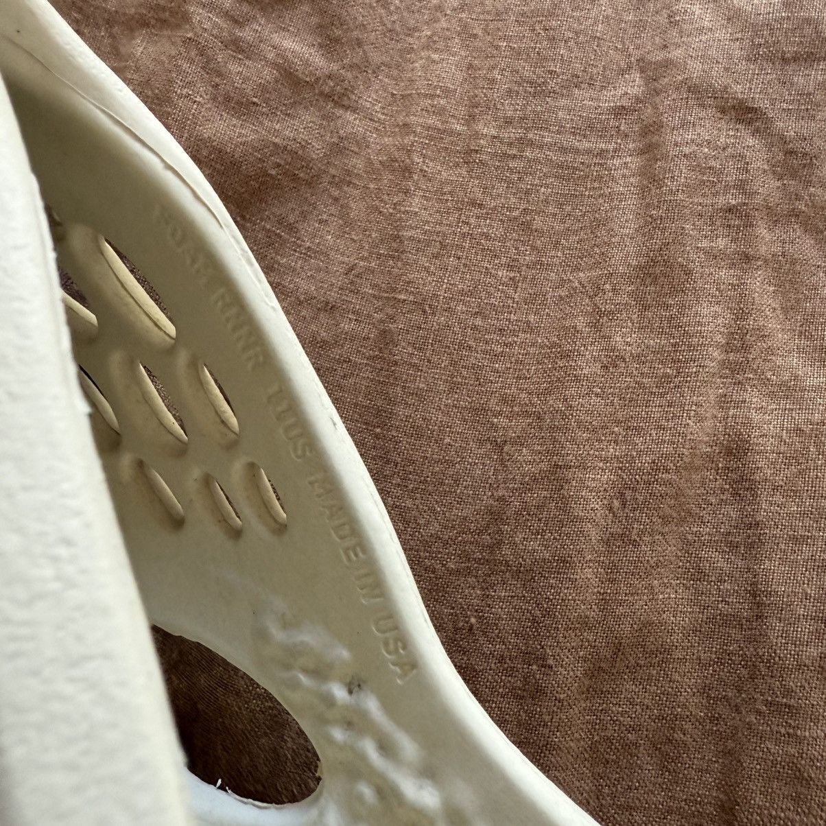 Adidas × Kanye West Yeezy Foam Runner Sand Size US 11 / EU 44 - 4 Thumbnail
