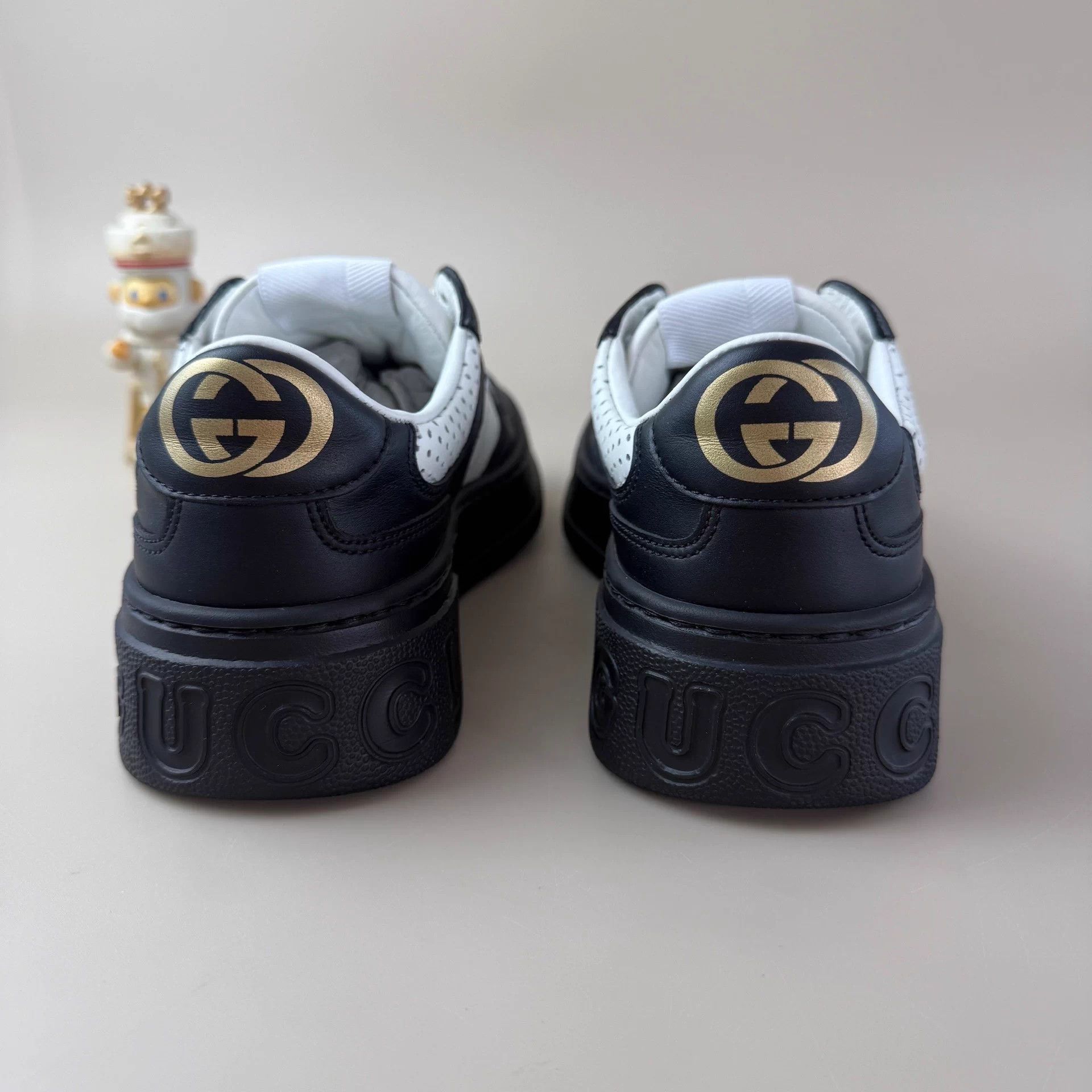 Gucci Gucci Women's Black/White Panda Cookie Sneakers Size US 5.5 / IT 35.5 - 3 Thumbnail
