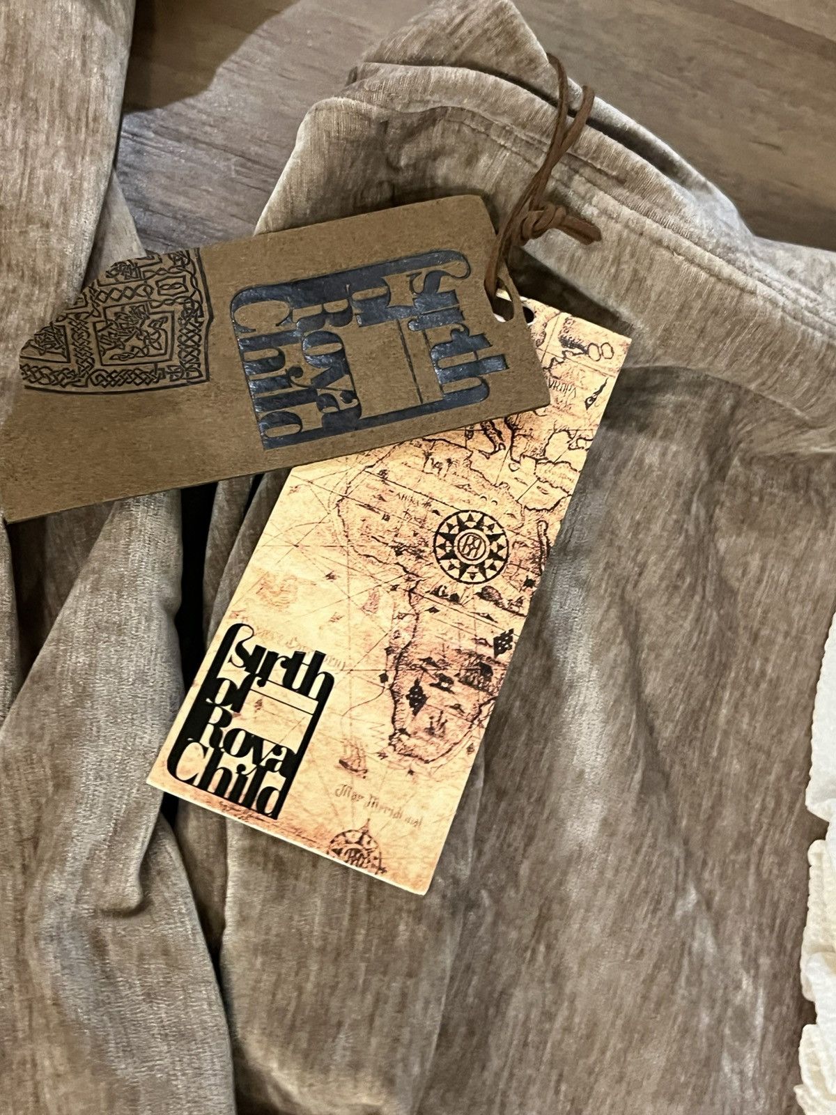 Birth of Royal Child Birth if royal child ruffled velvet hoodie Small NEW Size US S / EU 44-46 / 1 - 4 Thumbnail