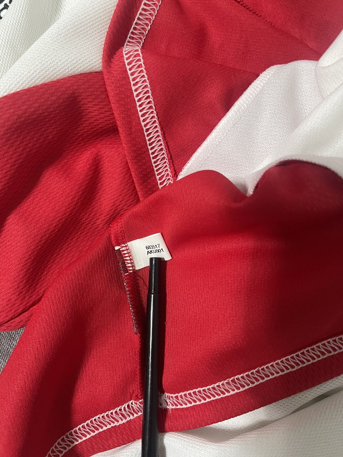 Adidas 1998-2000 CANADA AWAY JERSEY L Size US L / EU 52-54 / 3 - 8 Thumbnail