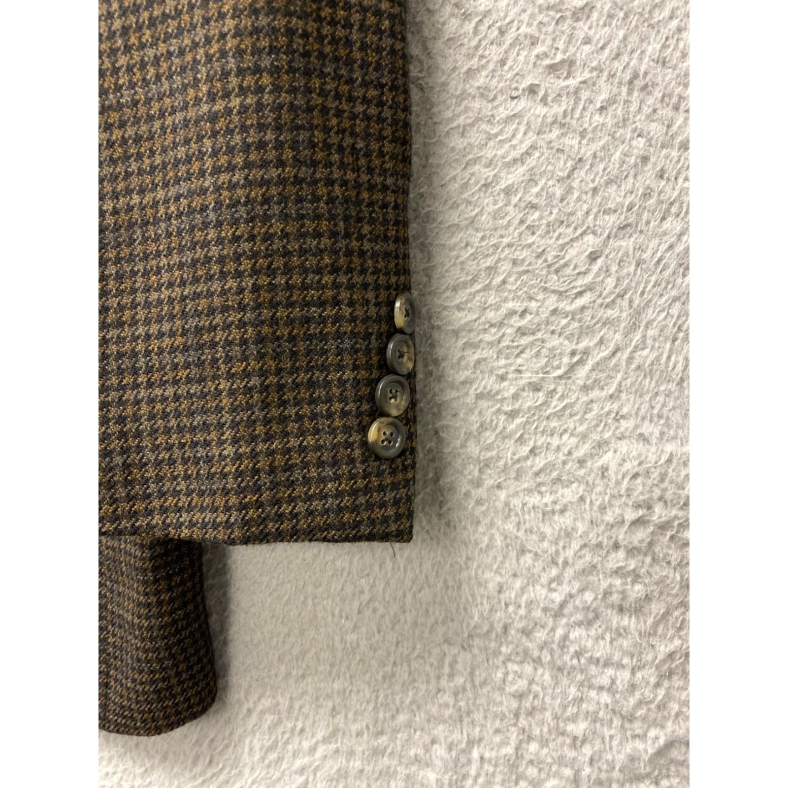 Vintage Jos A Bank Blazer Mens 42 Brown Houndstooth Wool - 100% Wool - Regular Fit - Notch Lapel - Single-Breasted 2-Button Size 42R - 4 Thumbnail
