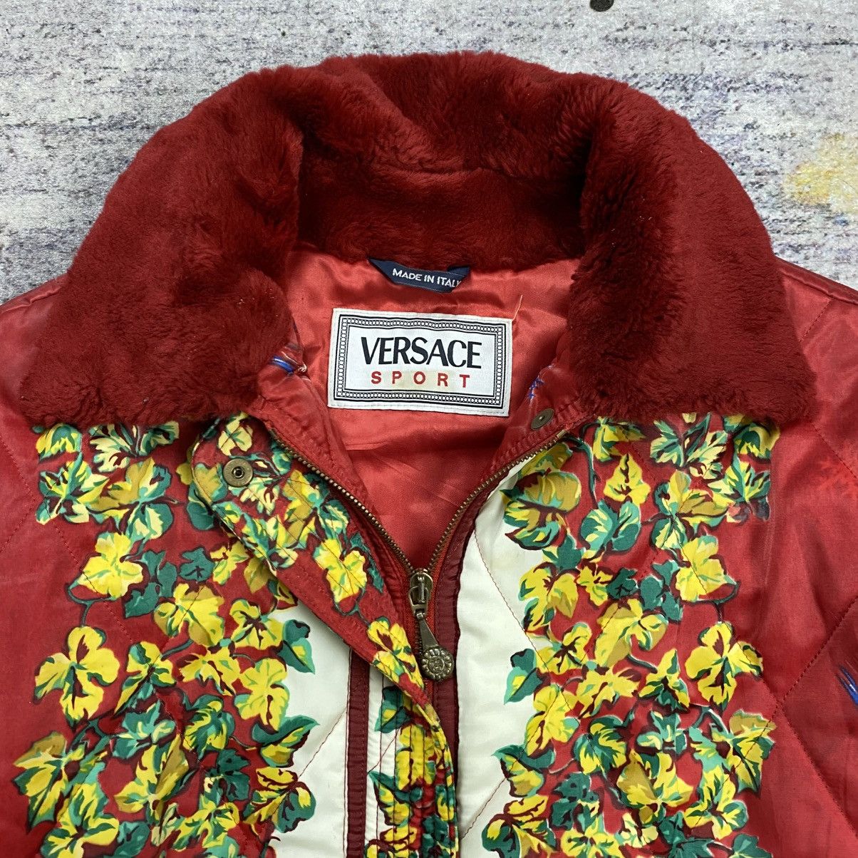 Versace Vintage 90s Versace sport floral ski jacket Size US L / EU 52-54 / 3 - 7 Thumbnail