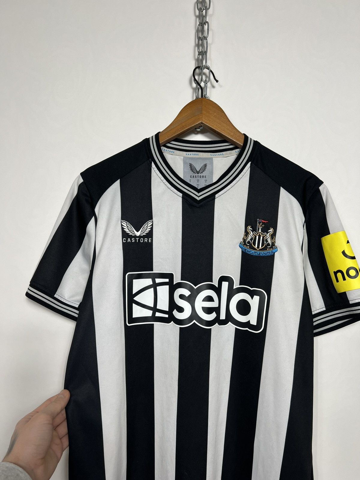 Castore Castore New Castle 2023/24 Home Soccer Jersey Blockcore Size US M / EU 48-50 / 2 - 2 Thumbnail