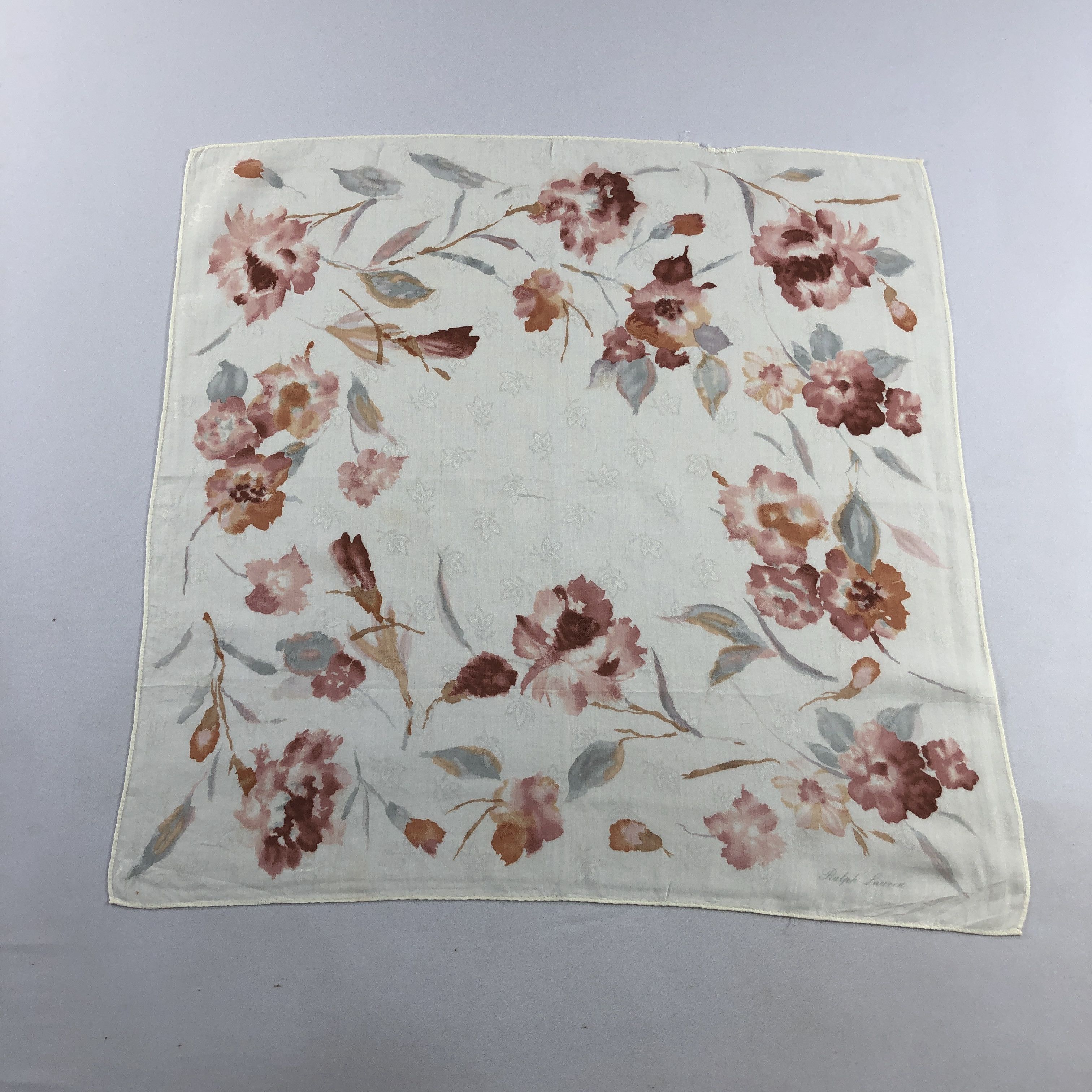 Ralph Lauren Ralph Lauren Handkerchief Neckerchief Bandana H2536 Size ONE SIZE - 1 Thumbnail