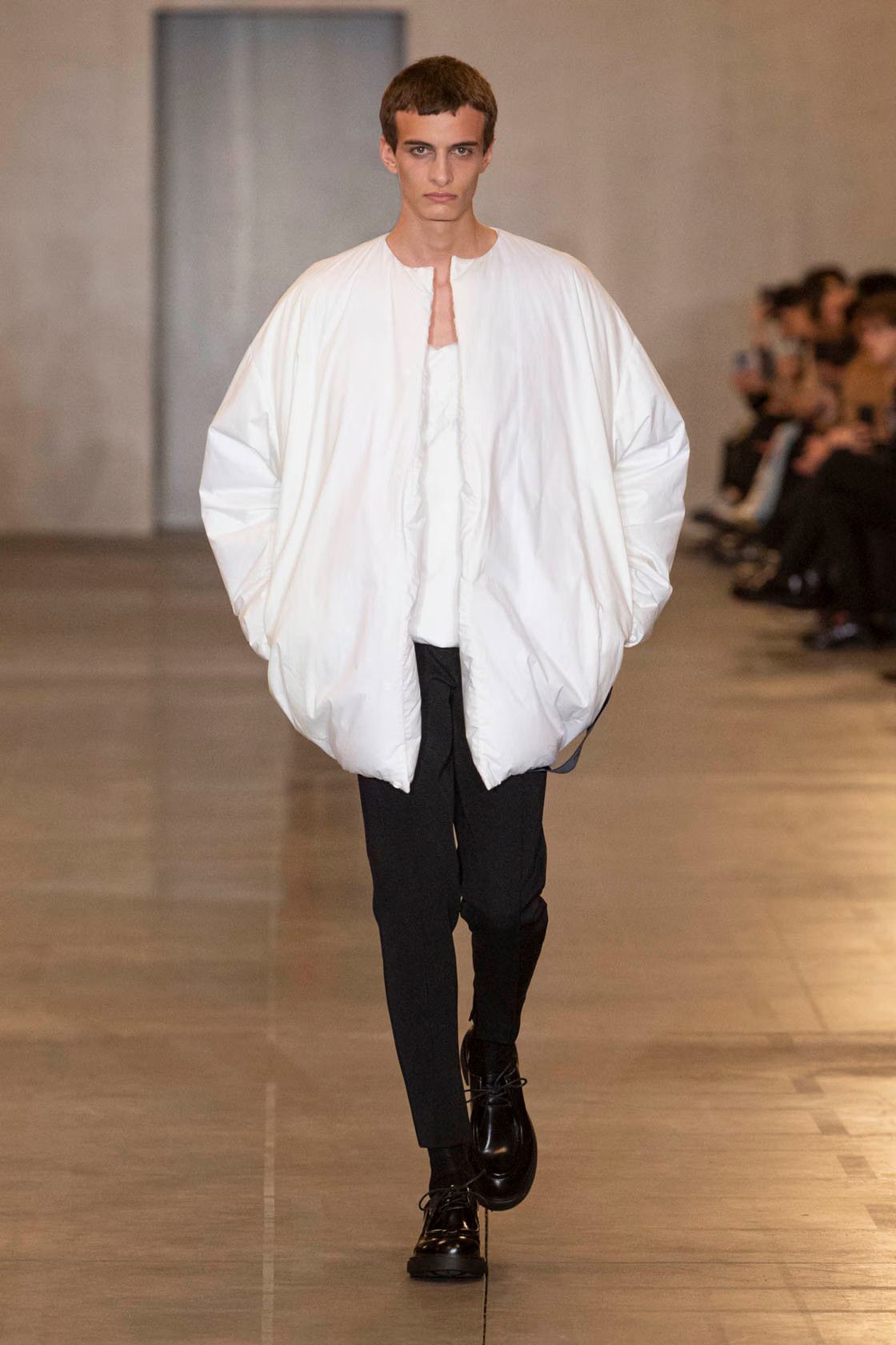 Prada F/W 2023 RUNWAY GOOSE DOWN BOMBER LINING BY RAF SIMONS Size US M / EU 48-50 / 2 - 1 Thumbnail