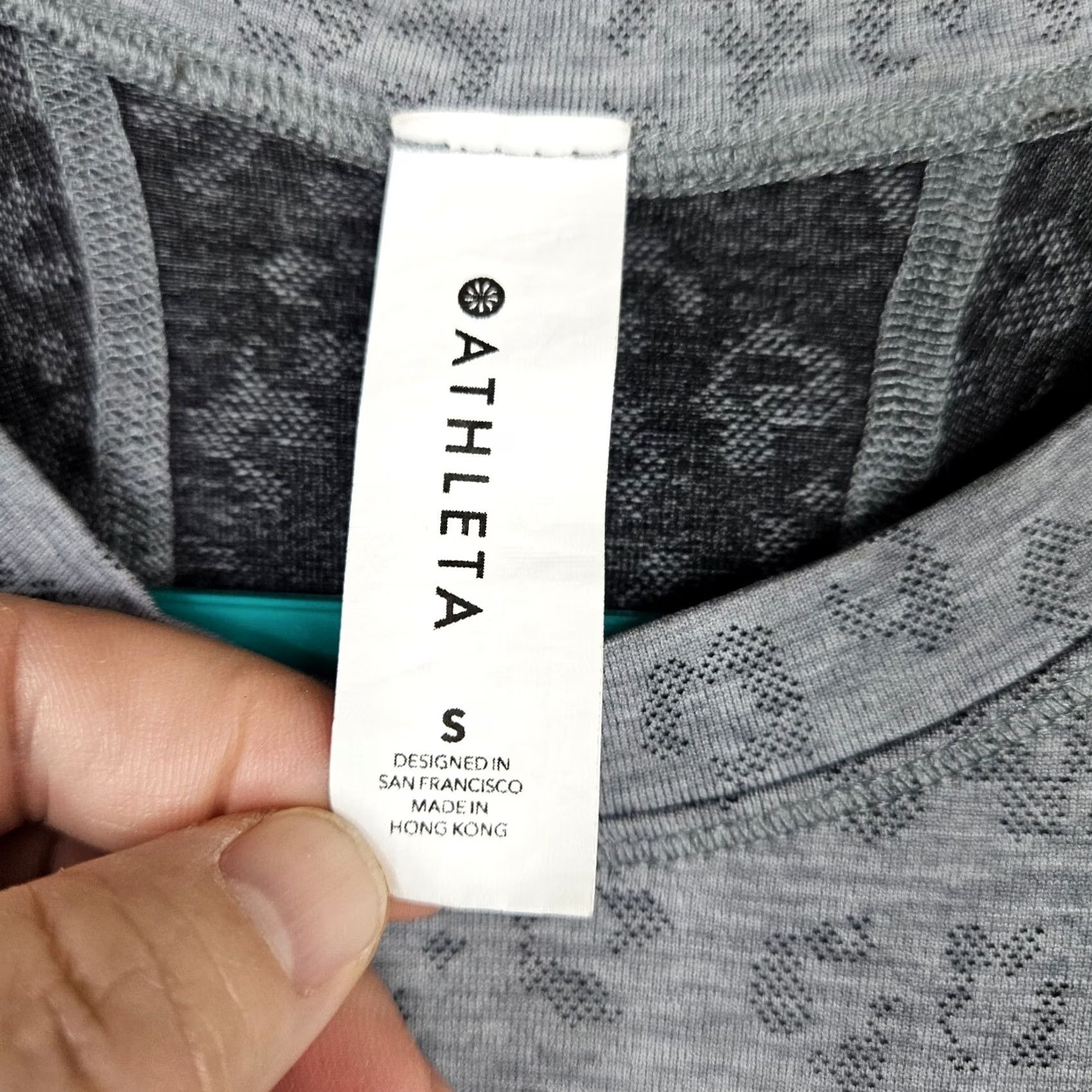 Athleta Athleta Women's Gray Floral Printed Short Sleeve Top Size S Size S / US 4 / IT 40 - 2 Thumbnail