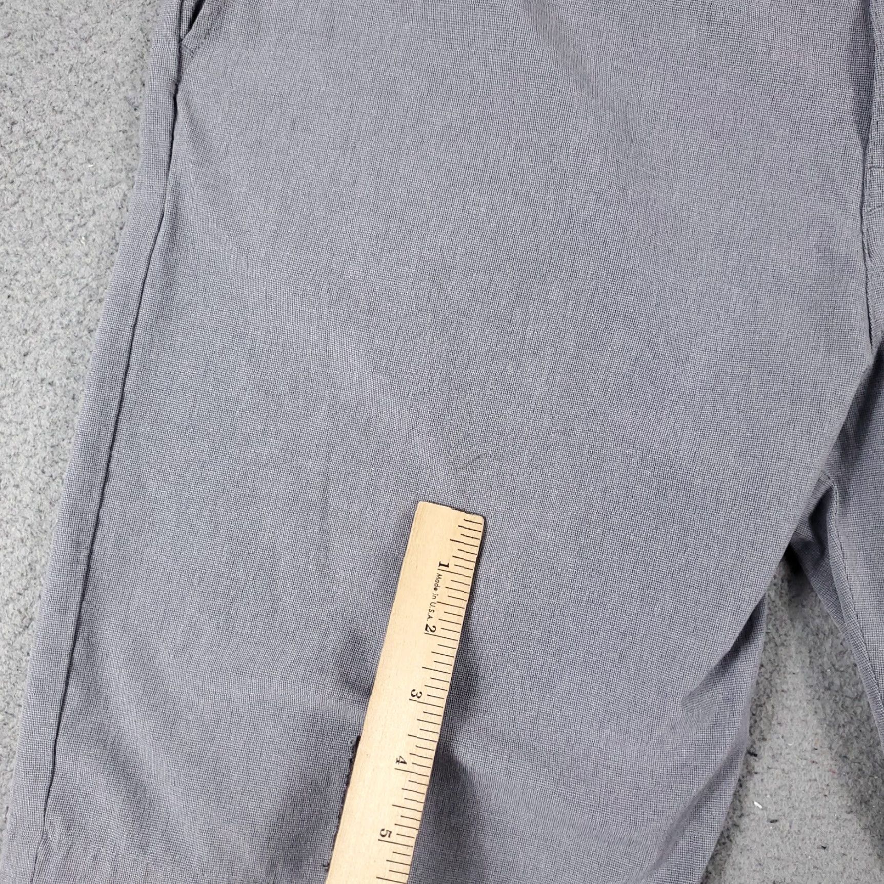TravisMathew Travis Mathew Shorts Mens 38 Gray Chino Flat Front Casual Golf Workwear Size US 38 / EU 54 - 7 Thumbnail