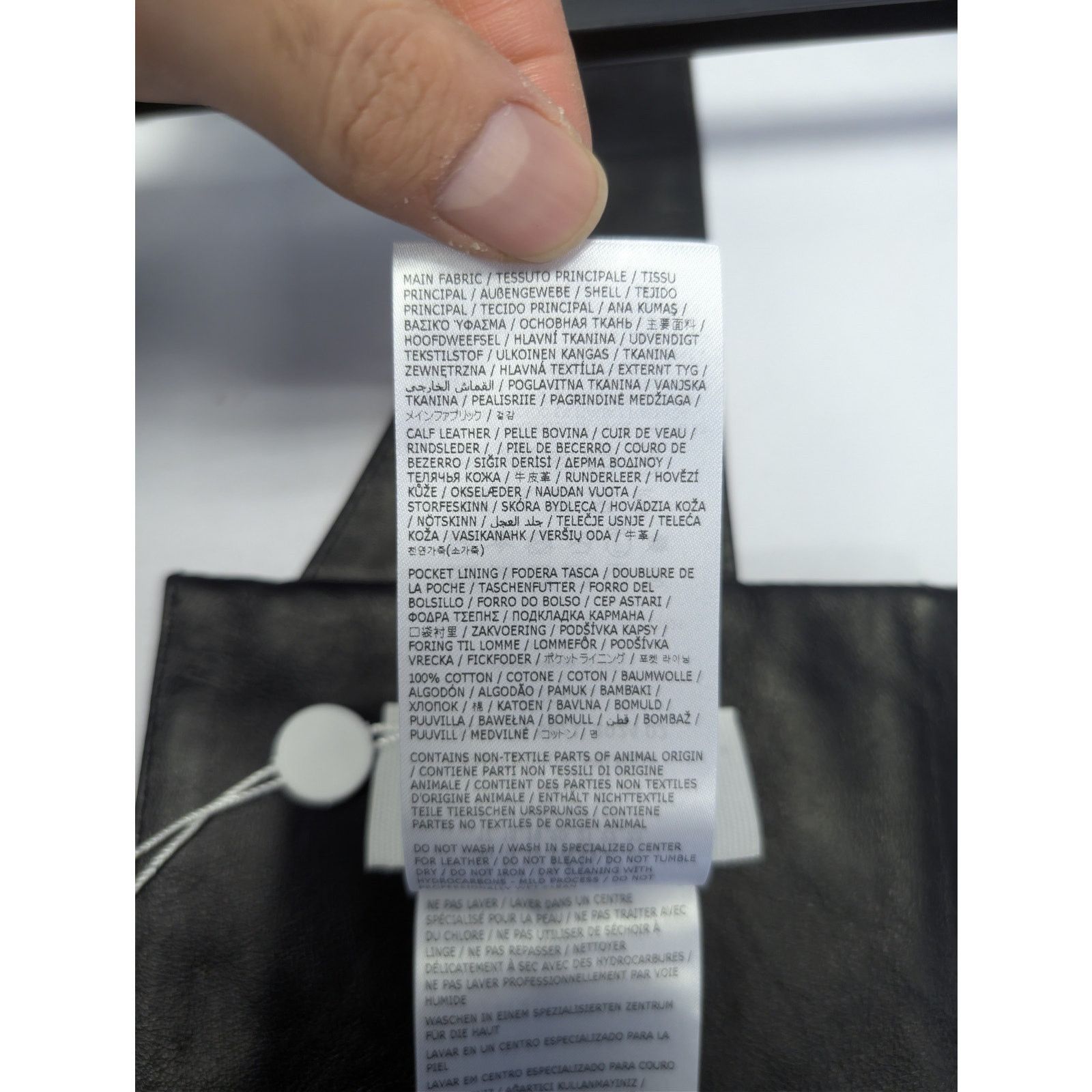 Maison Margiela o1rshd1 Size: OS / Multi-Pockets Utility Gilet Waistcoat Size US M / EU 48-50 / 2 - 20 Thumbnail