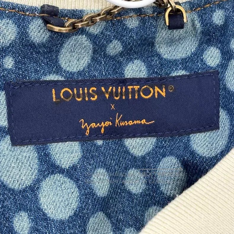 Louis Vuitton Louis Vuitton Yayoi Kusama SS23 co-branded 3-D embroidered Size US S / EU 44-46 / 1 - 3 Thumbnail