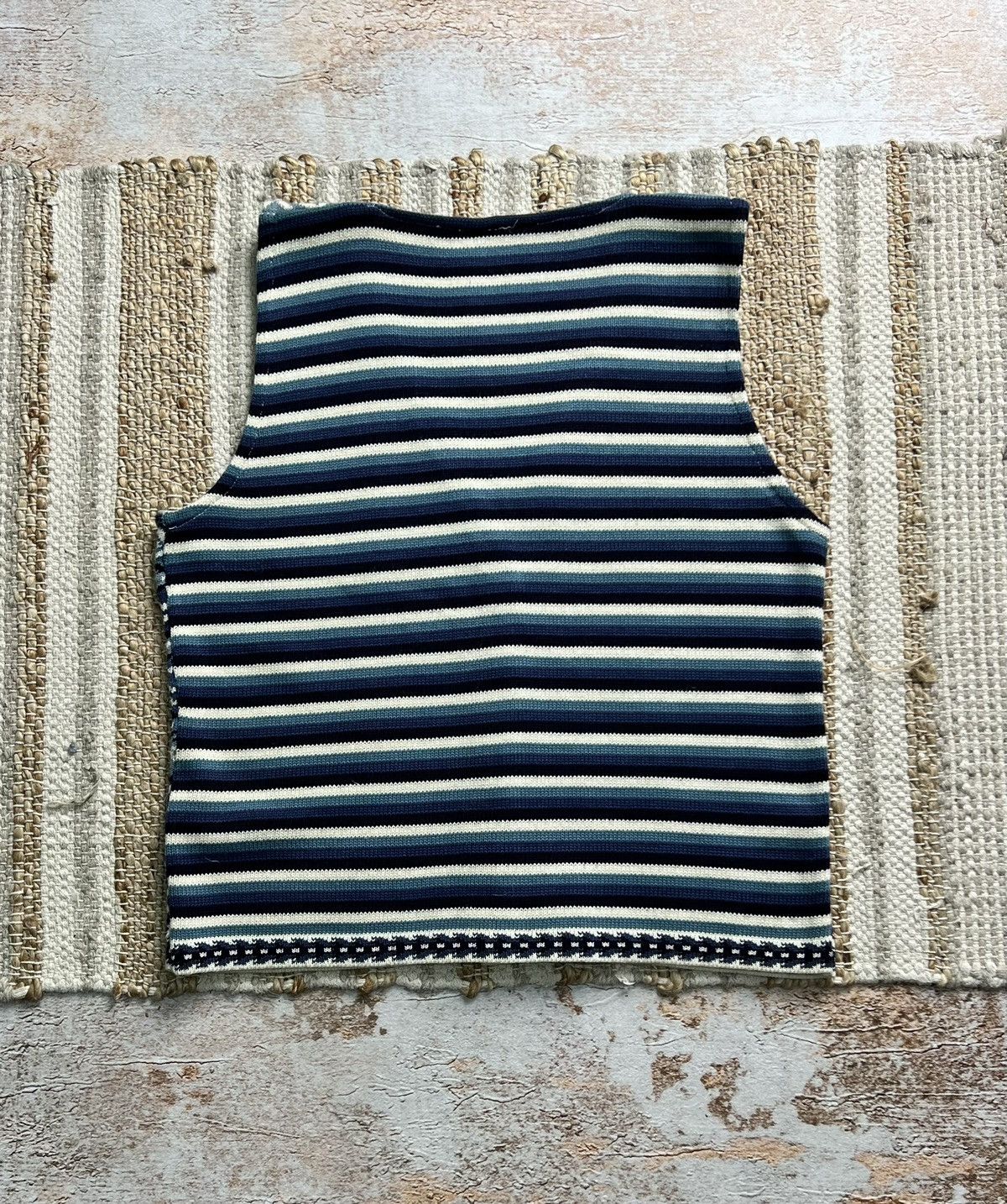 Vintage Vintage Japanese abstract knit vest Size US M / EU 48-50 / 2 - 4 Thumbnail
