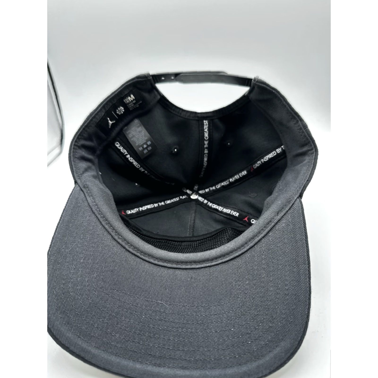 Jordan Brand Air Jordan Hat Black Adjustable Strapback Cap Small / Medium Tonal Logo Mens Baseball Cap Size ONE SIZE - 6 Thumbnail